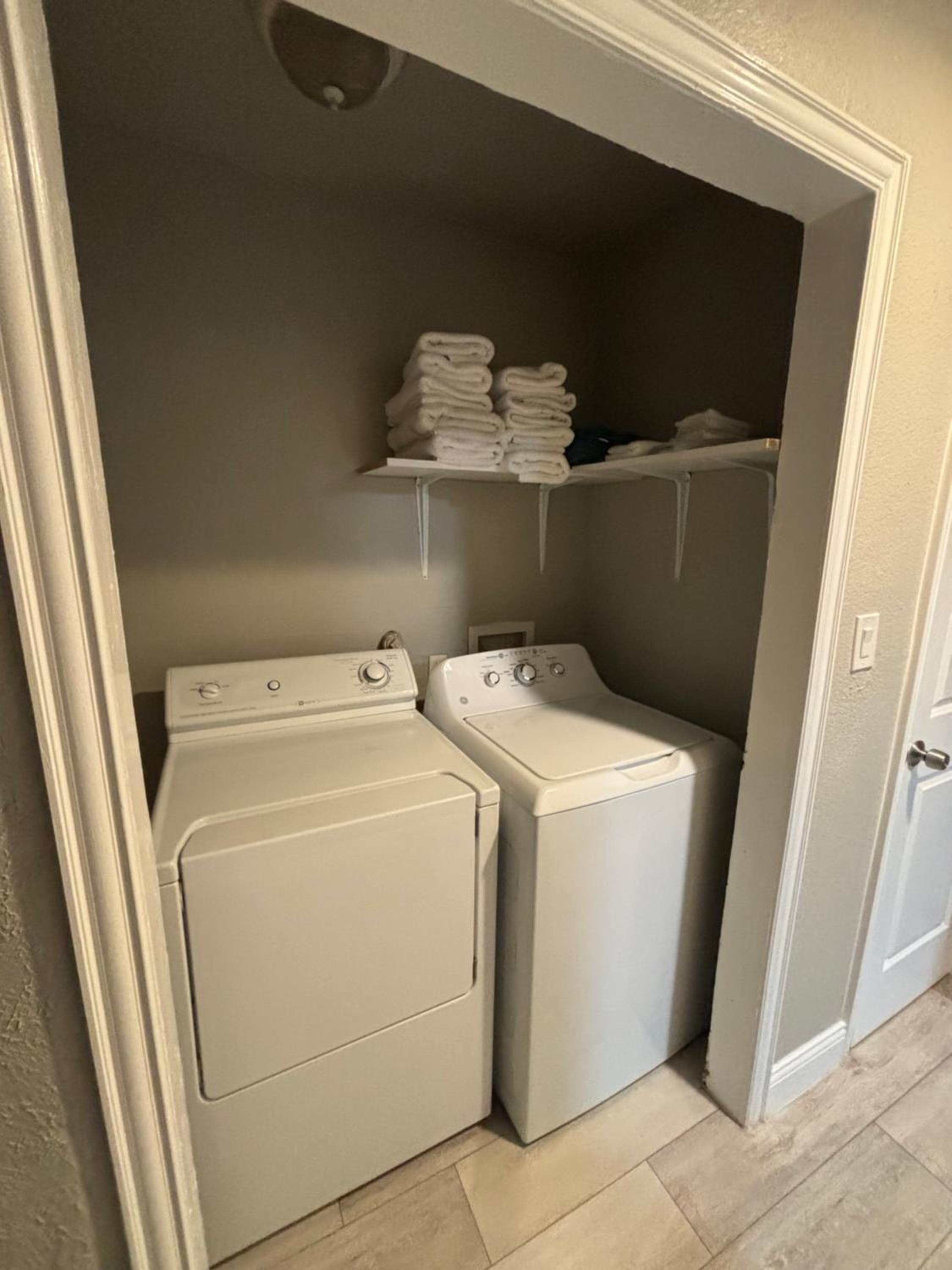 Double Room With Shared Bathroom photo 2