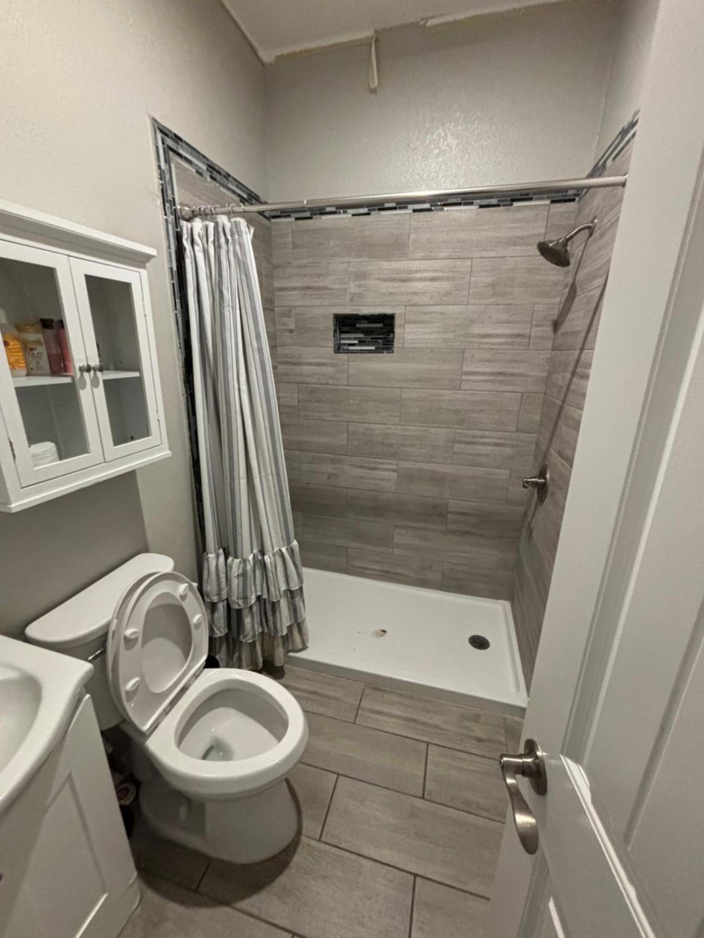 Double Room With Shared Bathroom photo 3