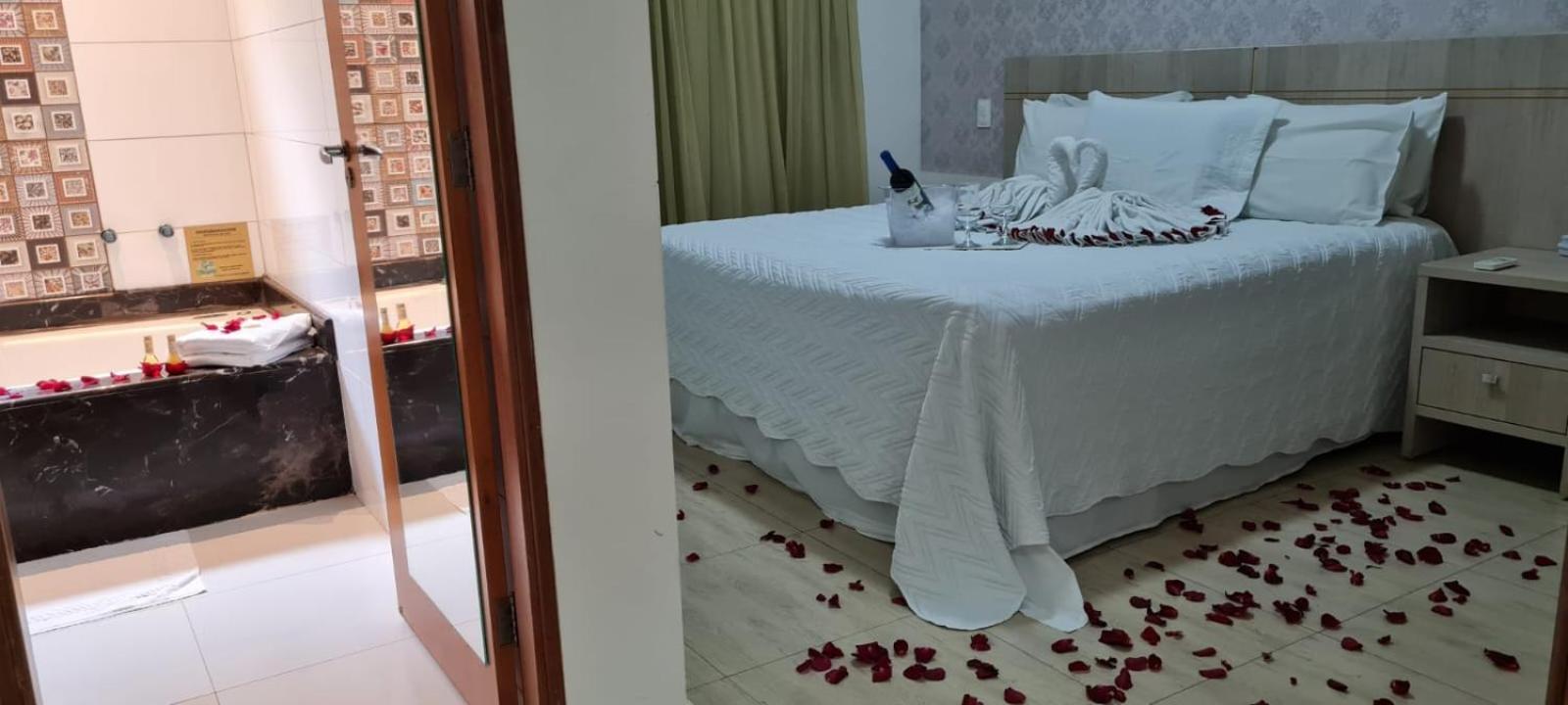 Deluxe Double Room with Bath photo 1