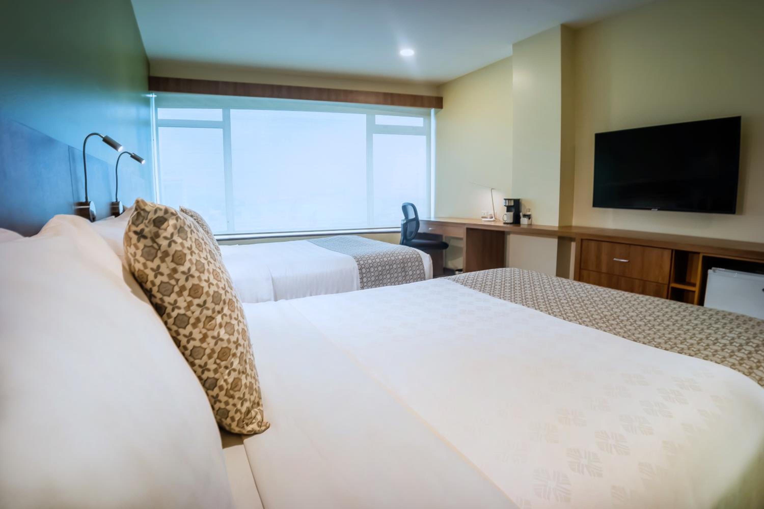 Standard Double Room - Non-Smoking, photo 7