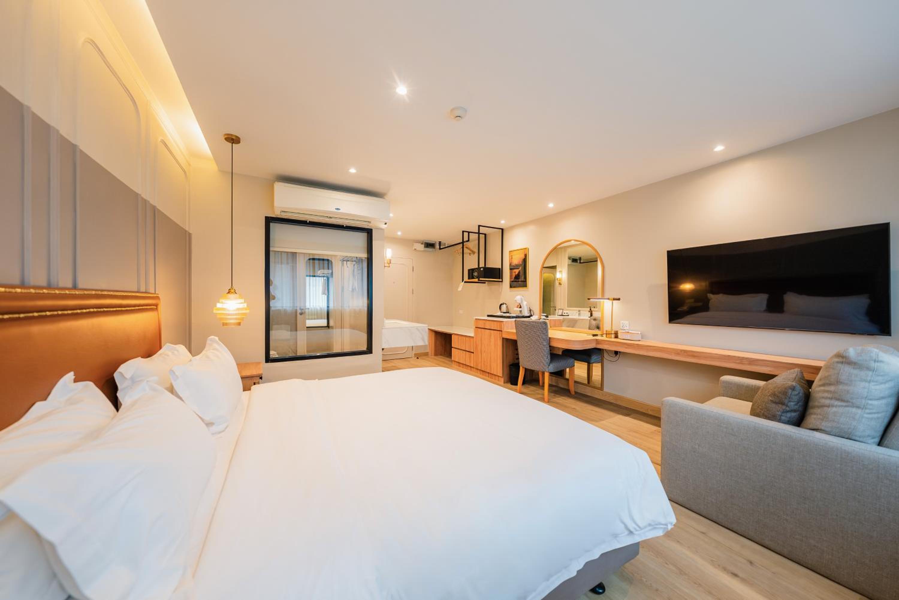 Deluxe Double or Twin Room photo 3