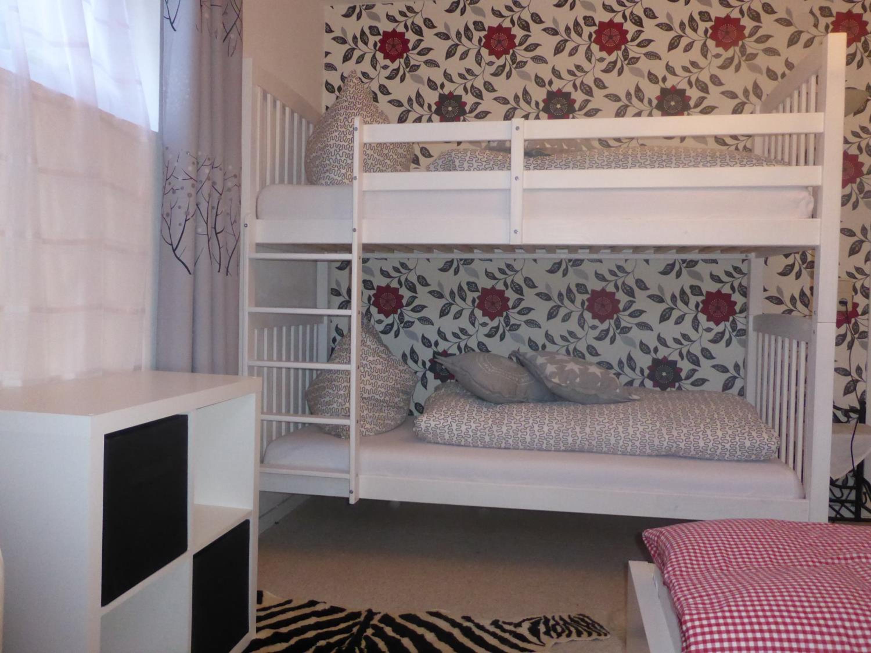One-Bedroom Apartment - Photo 12