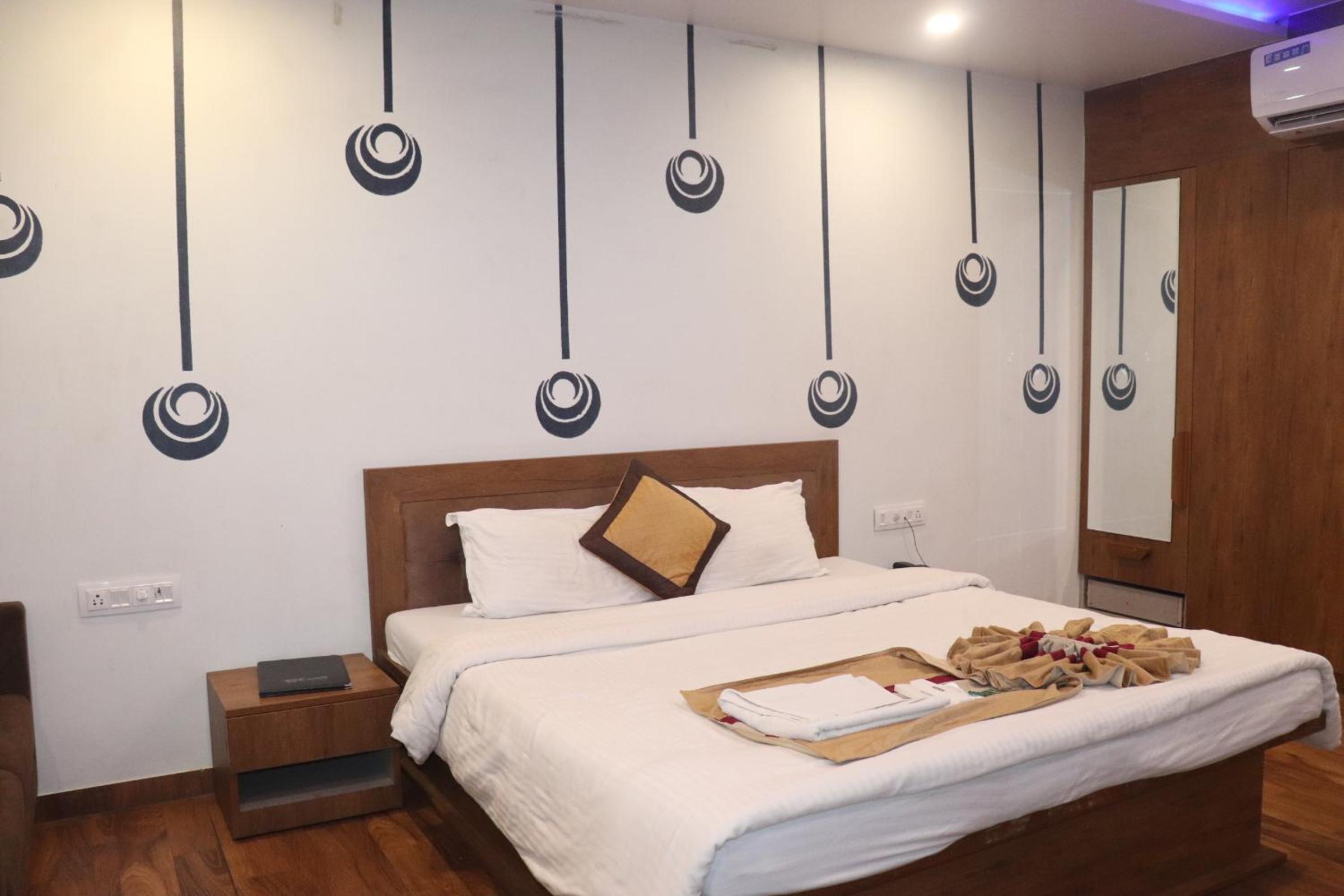 Double Room With Private Bathroom photo 1
