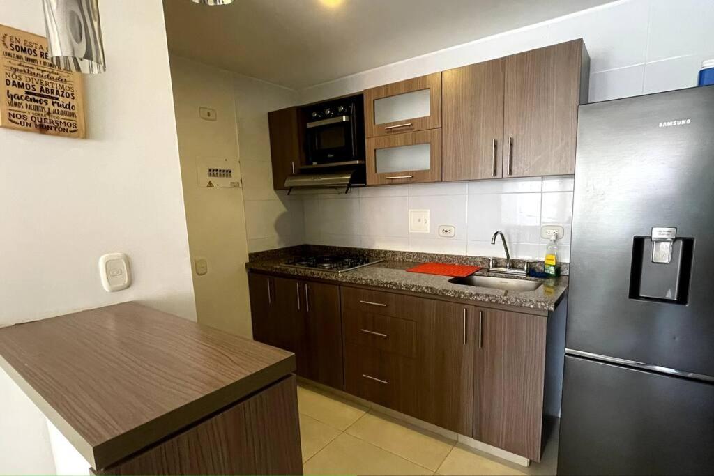 One-Bedroom Apartment photo 2