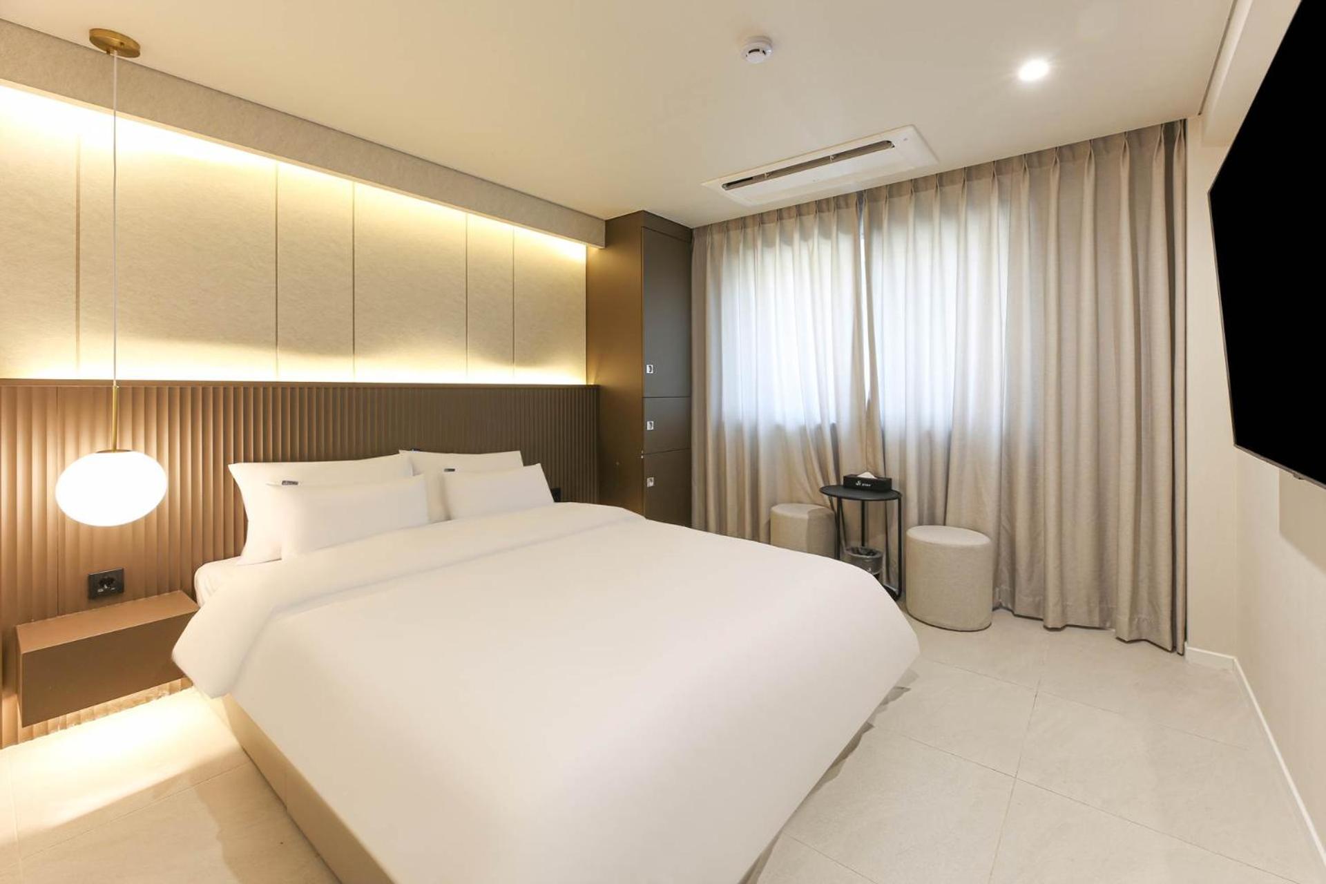 Double Room - Photo 3