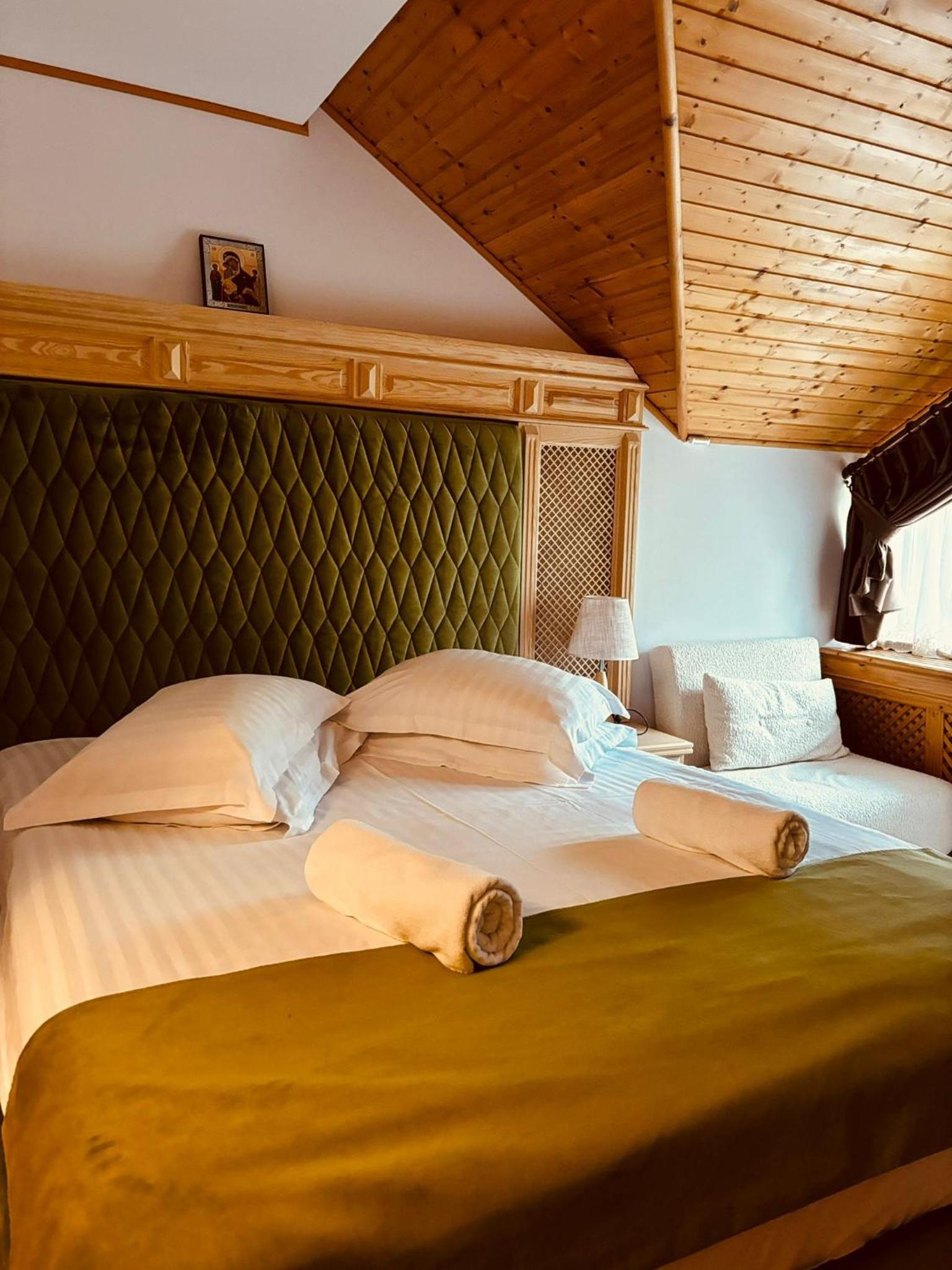 Double Room - Photo 1