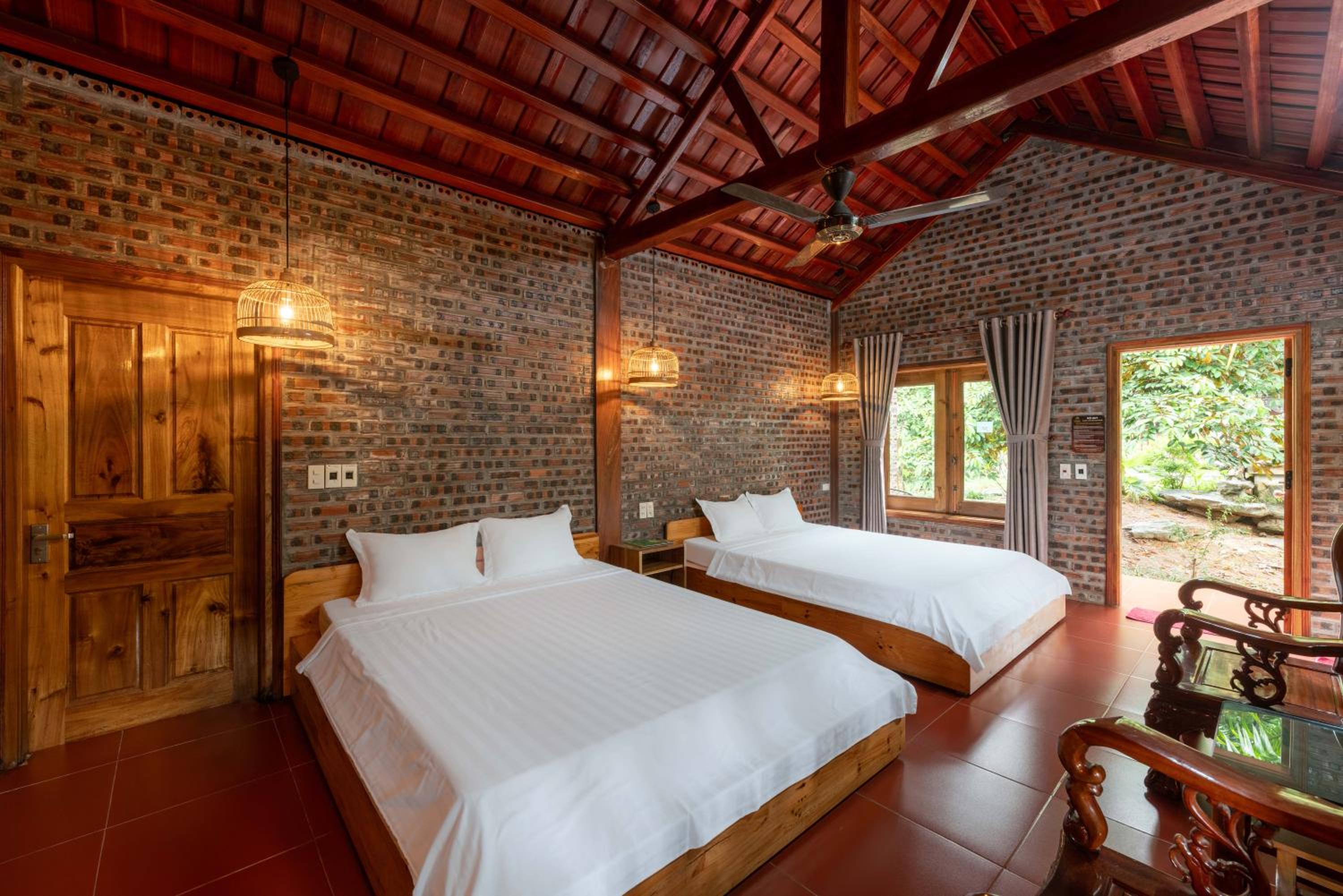 Triple Room with Pool View photo 1