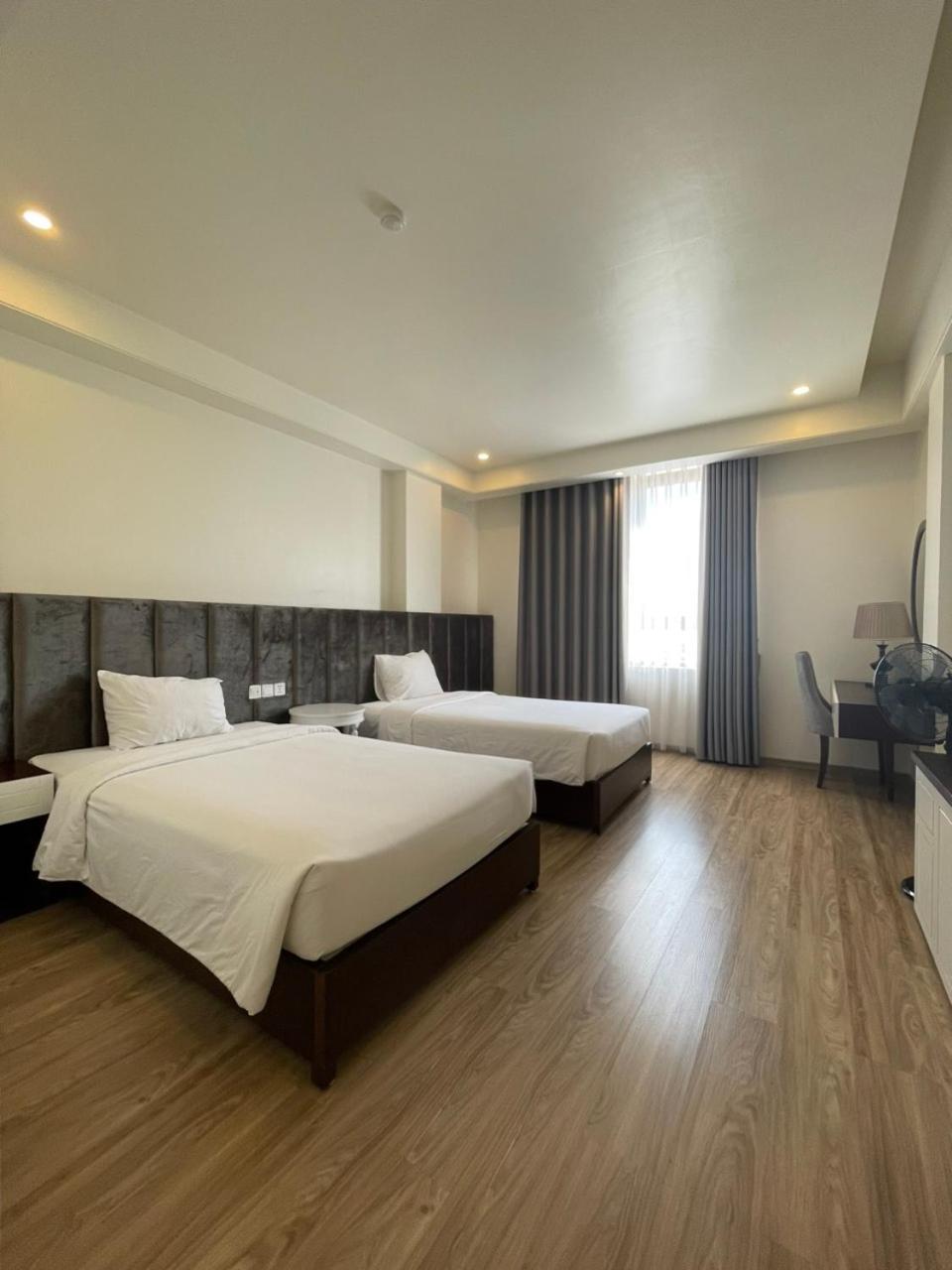 Standard Twin Room - Photo 1