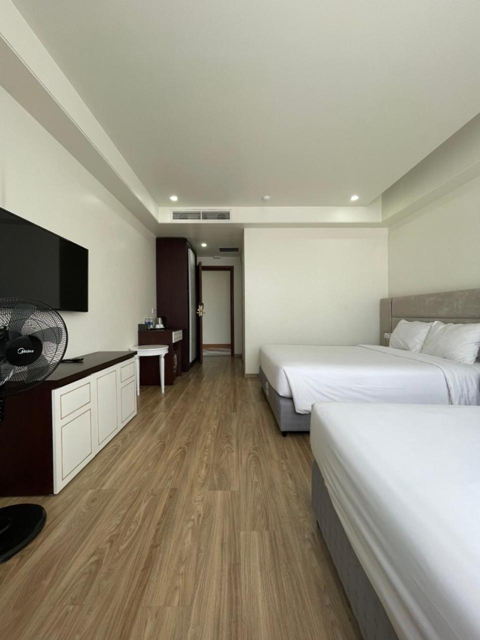 Deluxe Triple Room photo 2