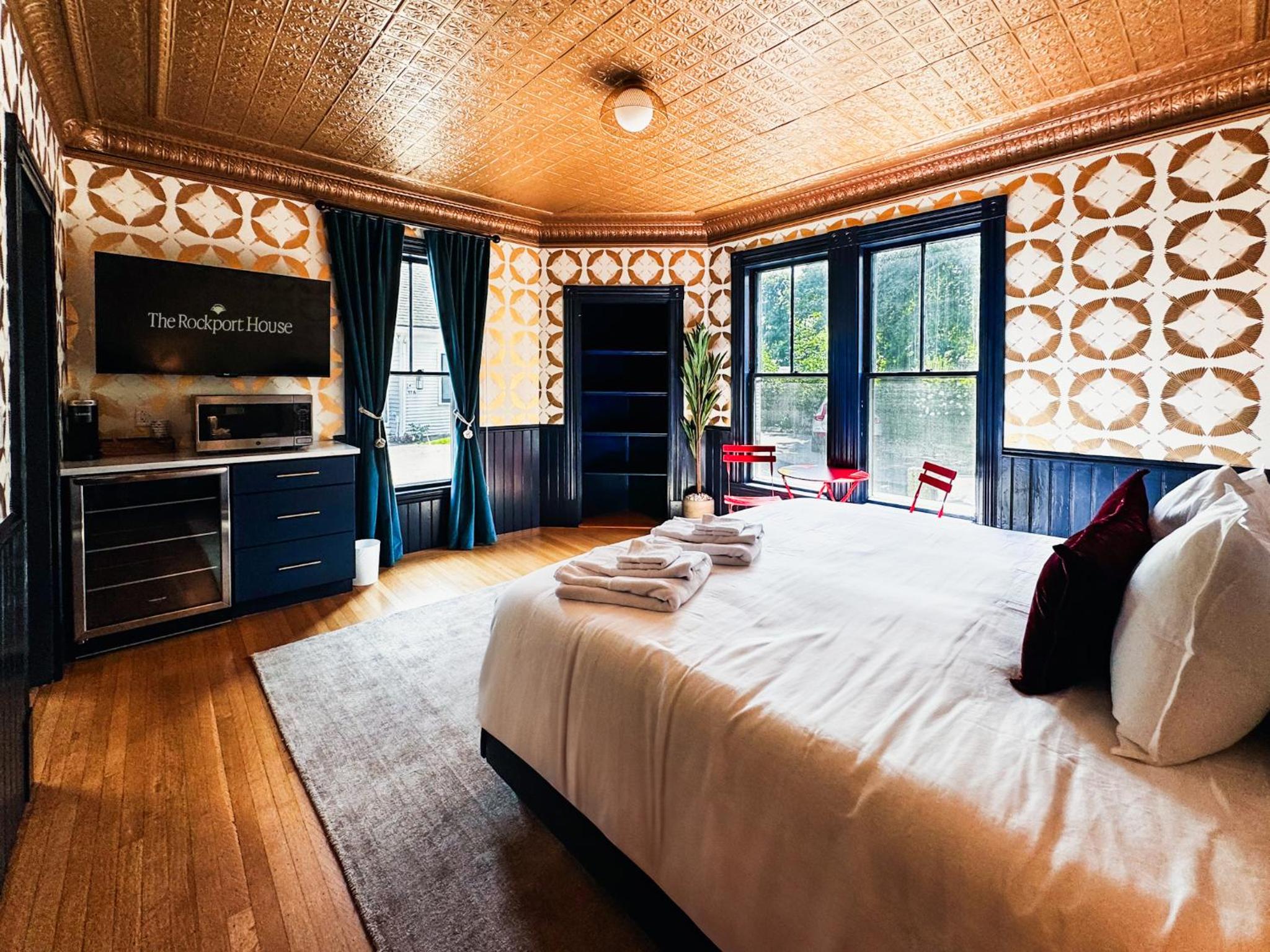 Superior King Room photo 2