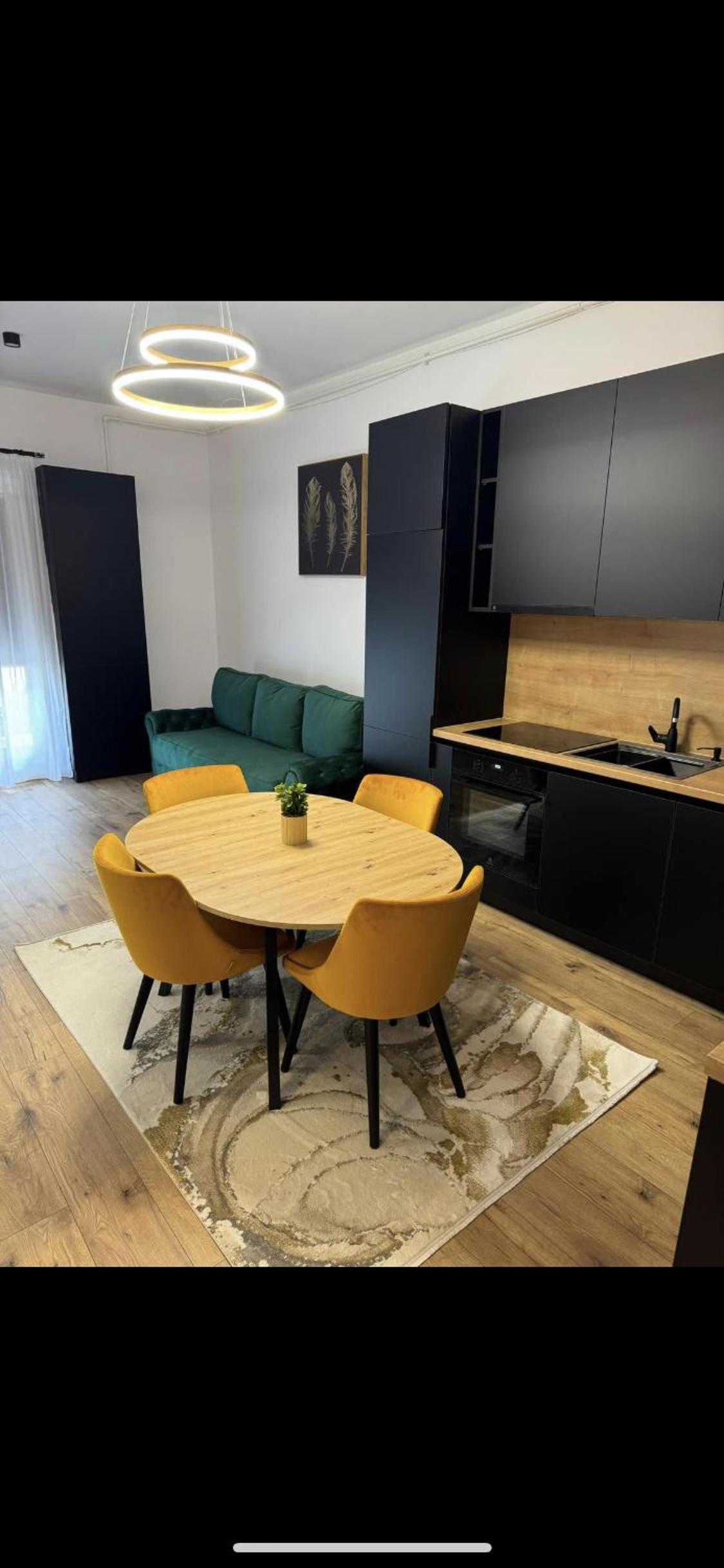 One-Bedroom Apartment photo 2