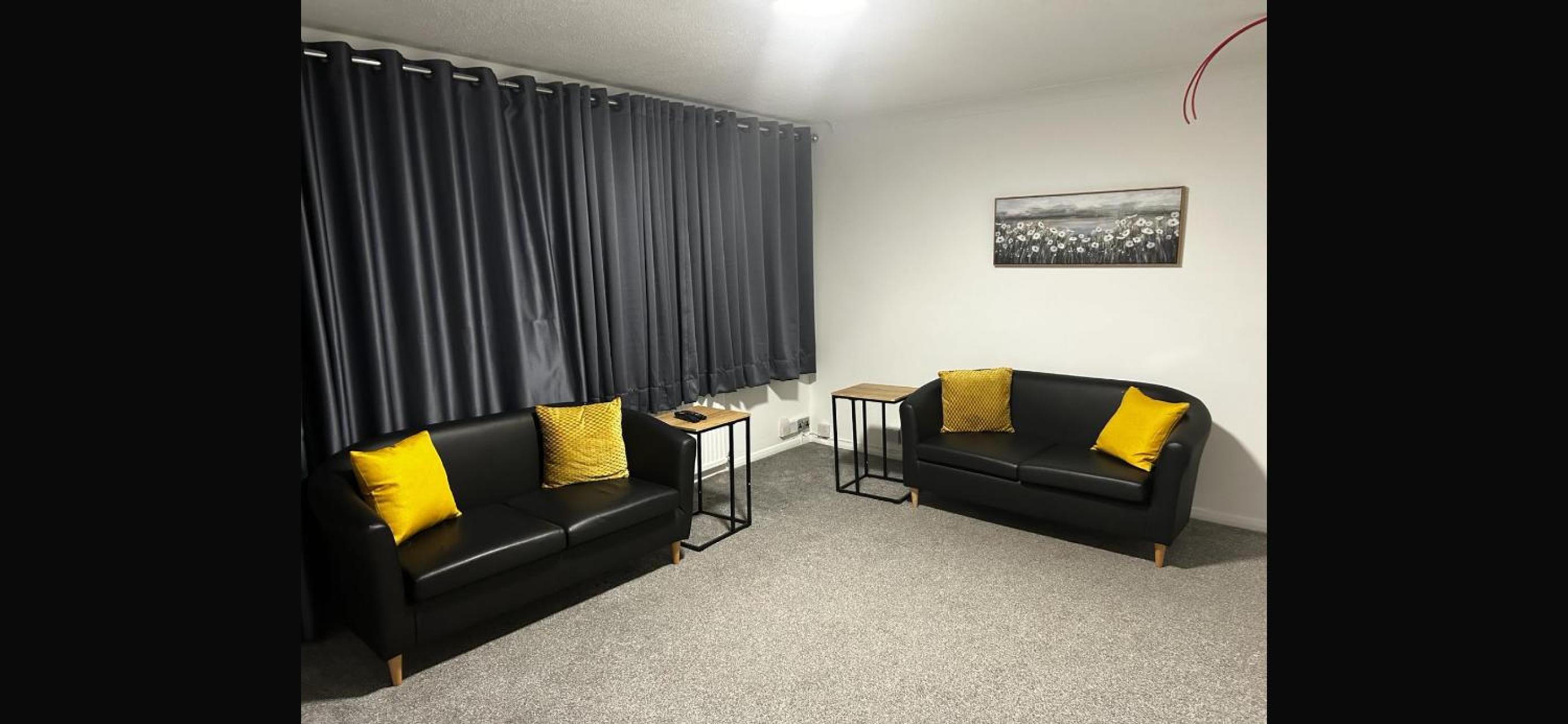 Four-Bedroom House photo 1