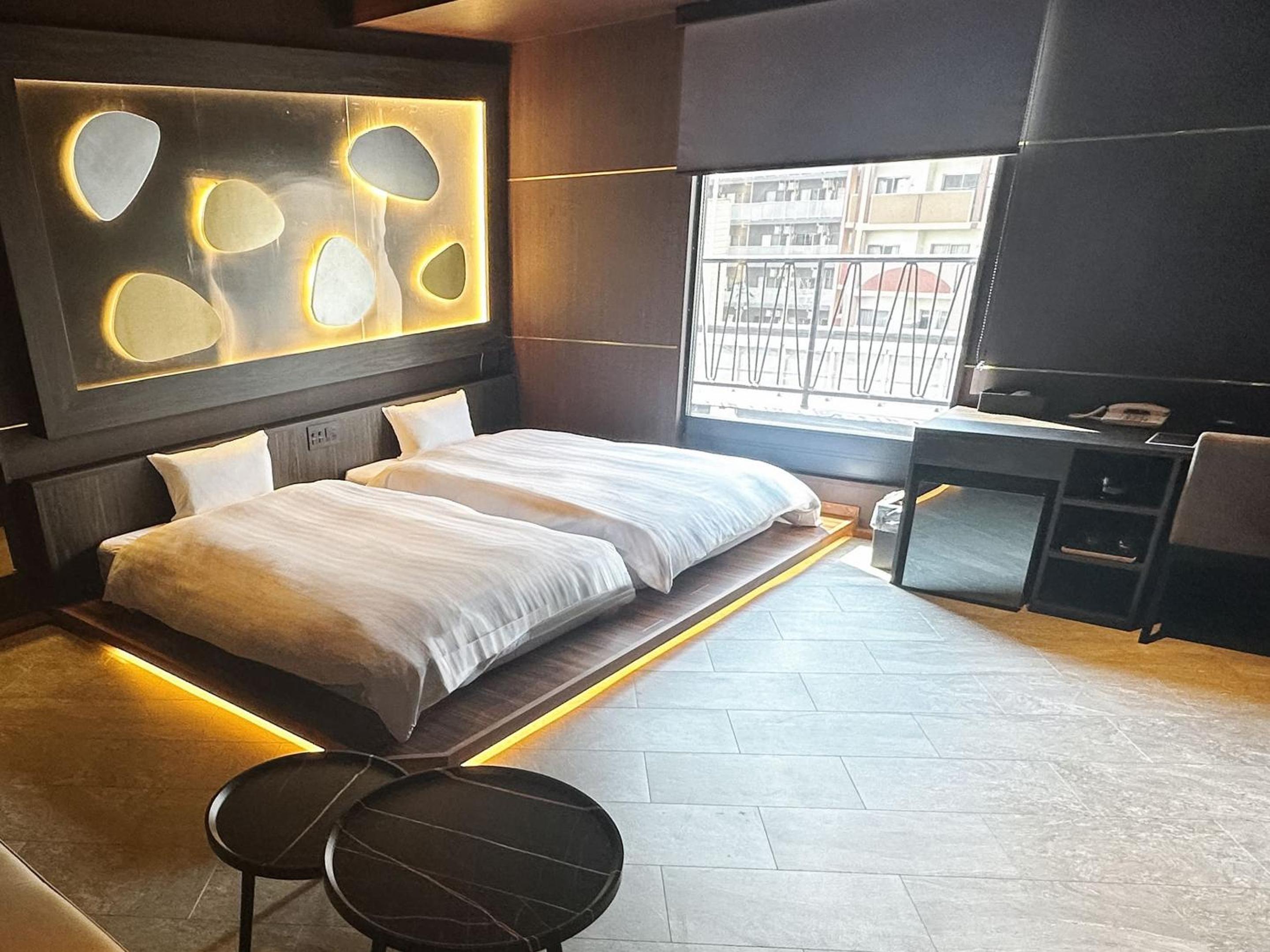 Deluxe Twin Room photo 1