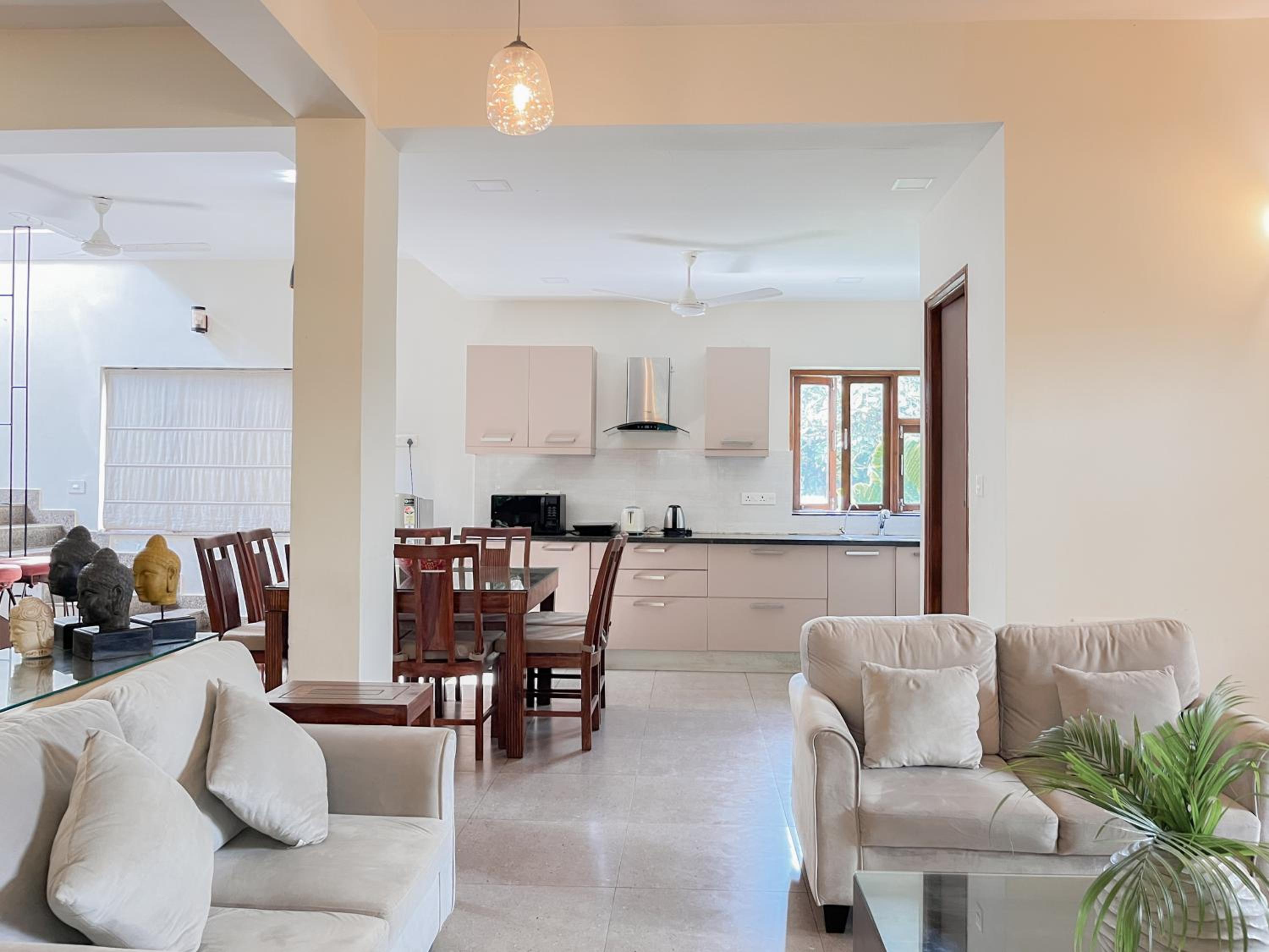 Three-Bedroom Villa with Pool View photo 3