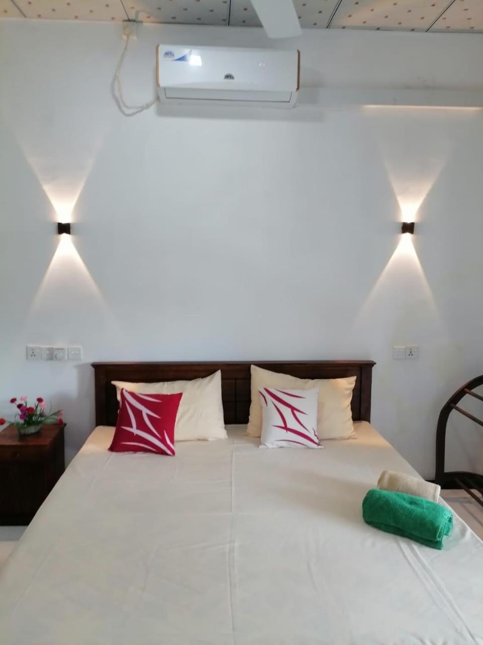 Three-Bedroom Apartment photo 1