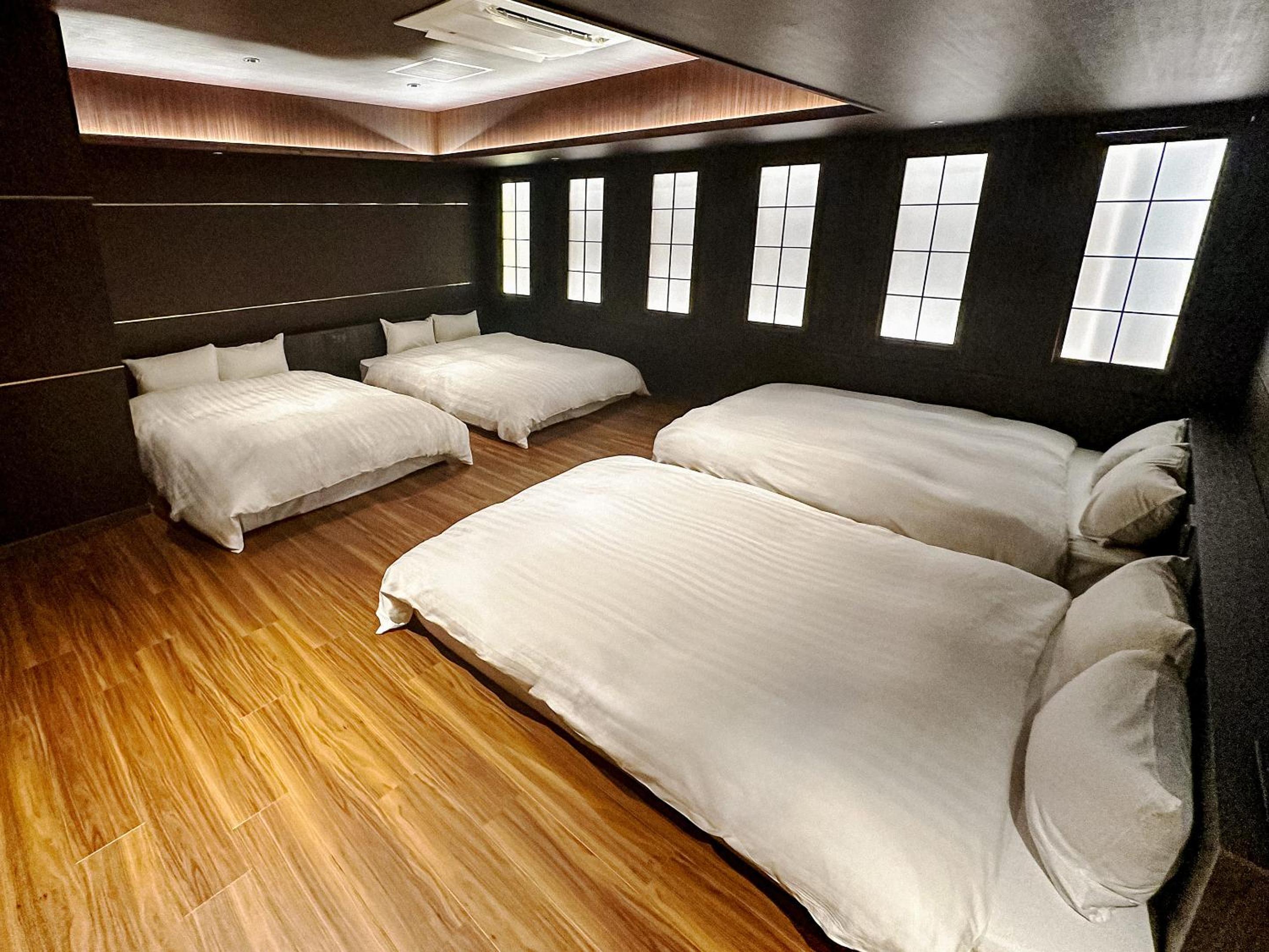 Deluxe Quadruple Room