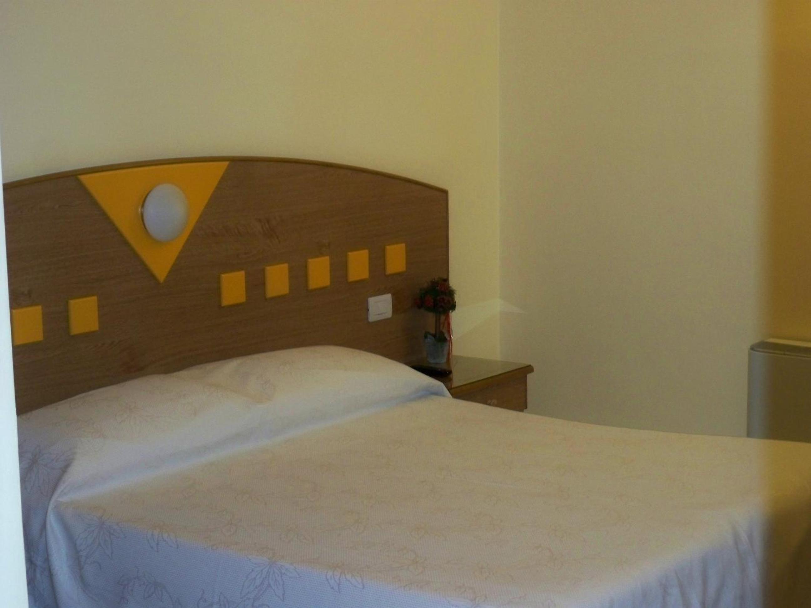 One-Bedroom Apartment (4 Adults)