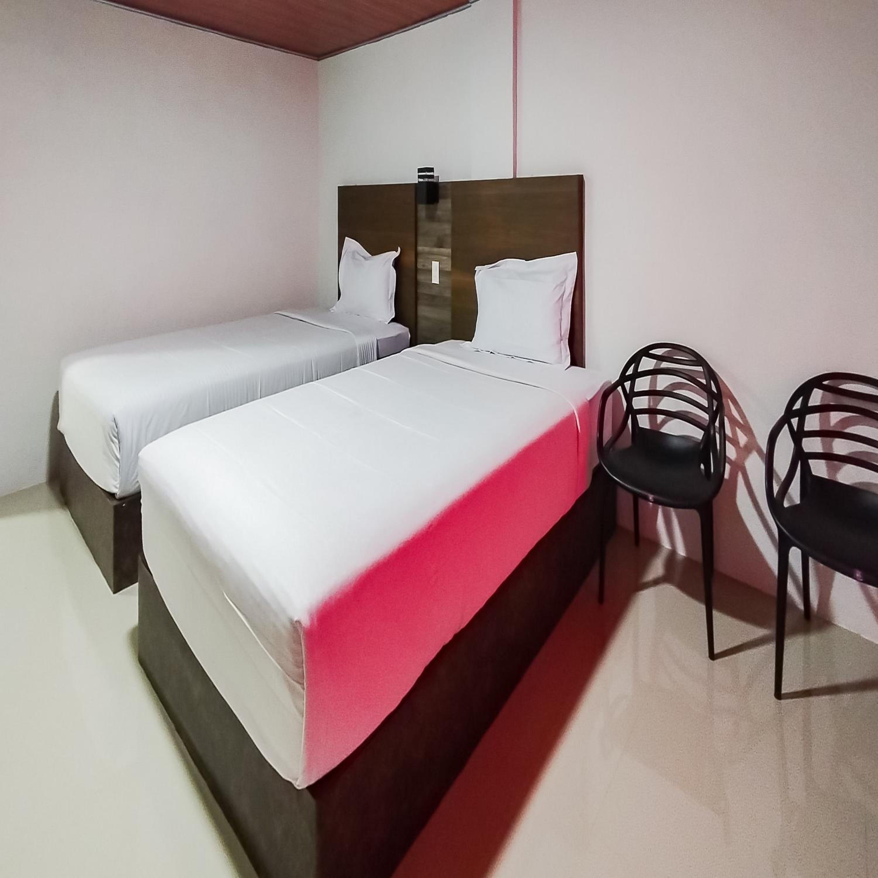 Standard Twin Room photo 1