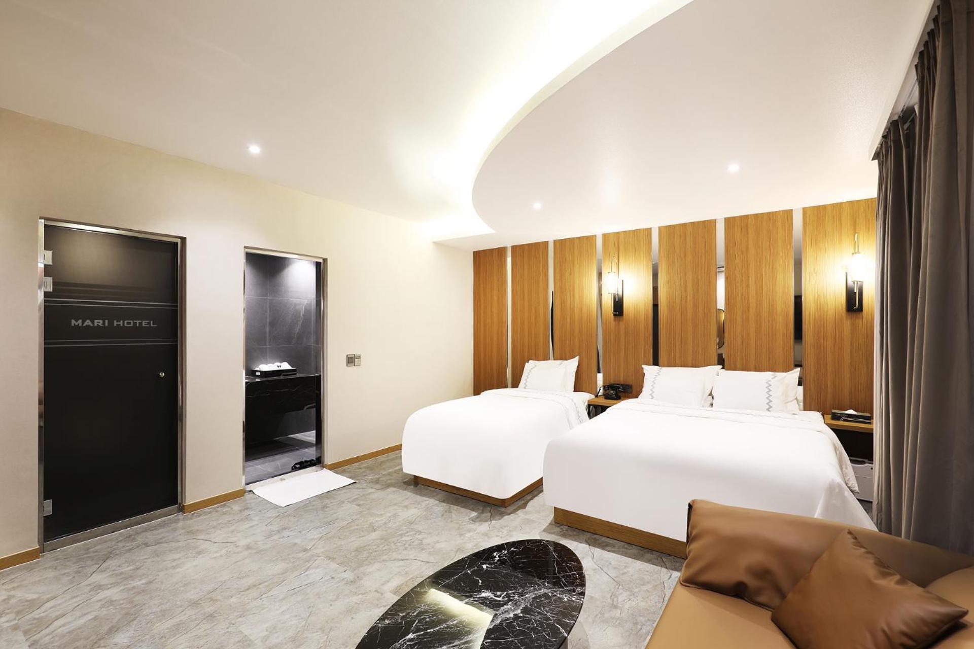 Superior Twin Room photo 2