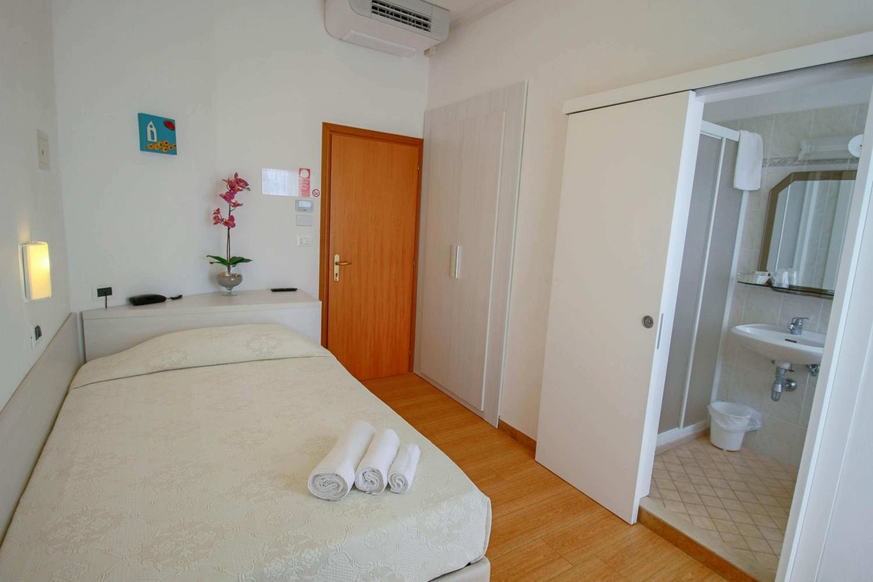 Standard Single Room photo 1