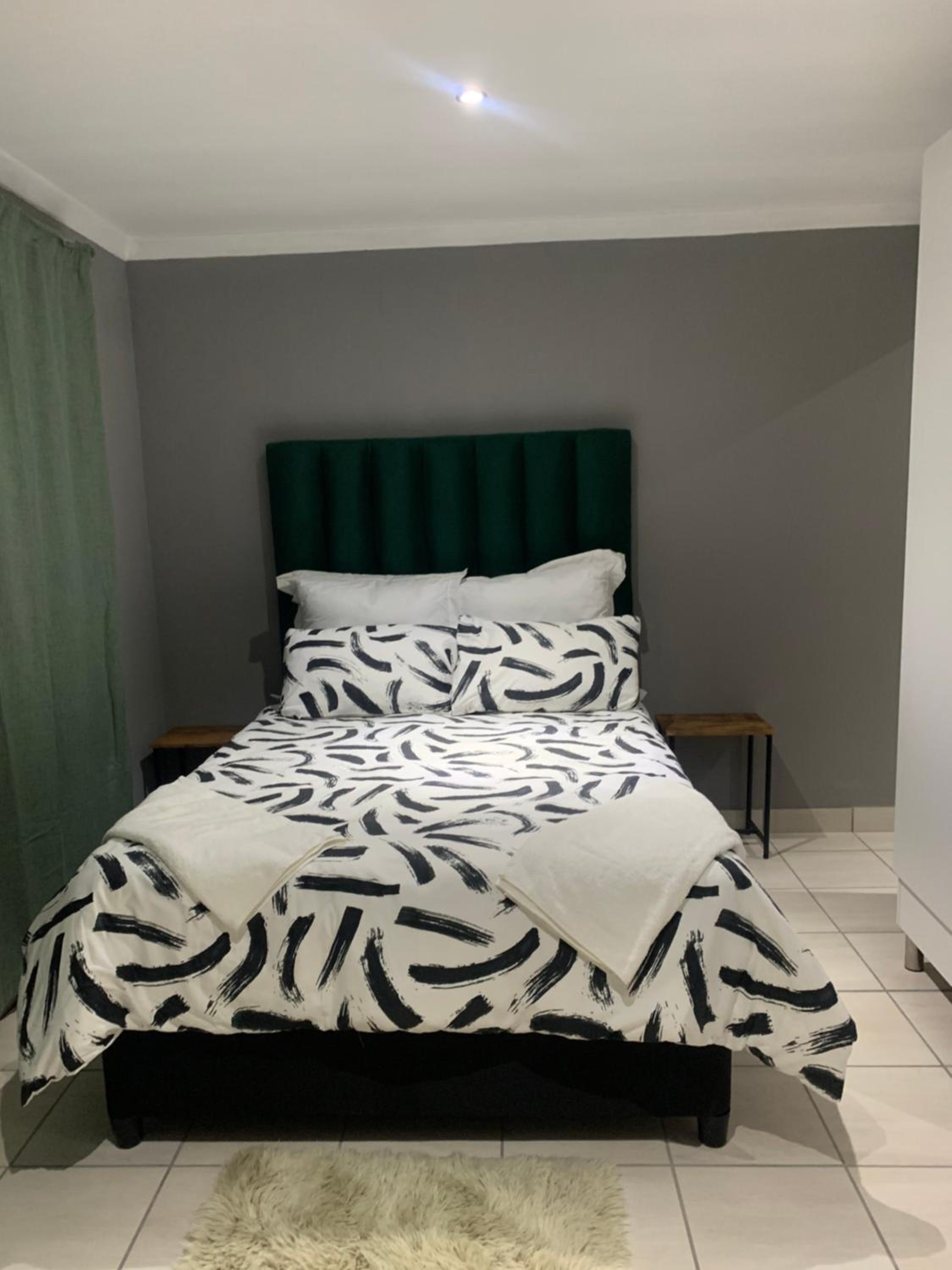 Double Room with Private Bathroom photo 1