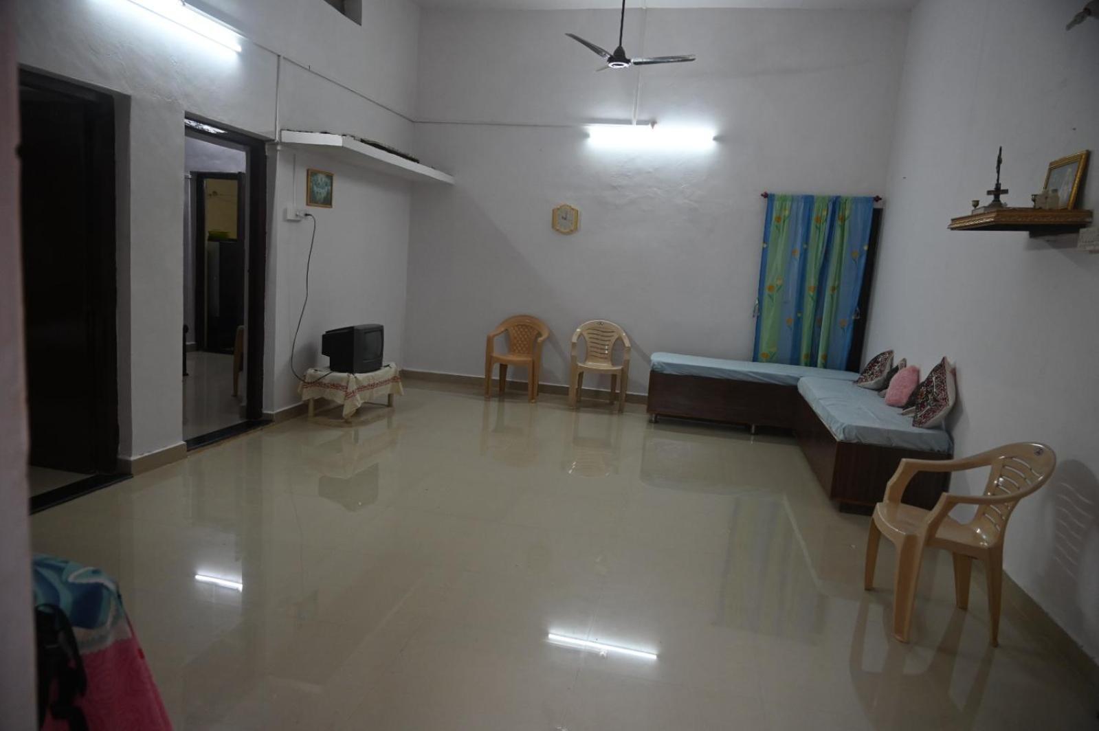 Budget Double Room photo 1