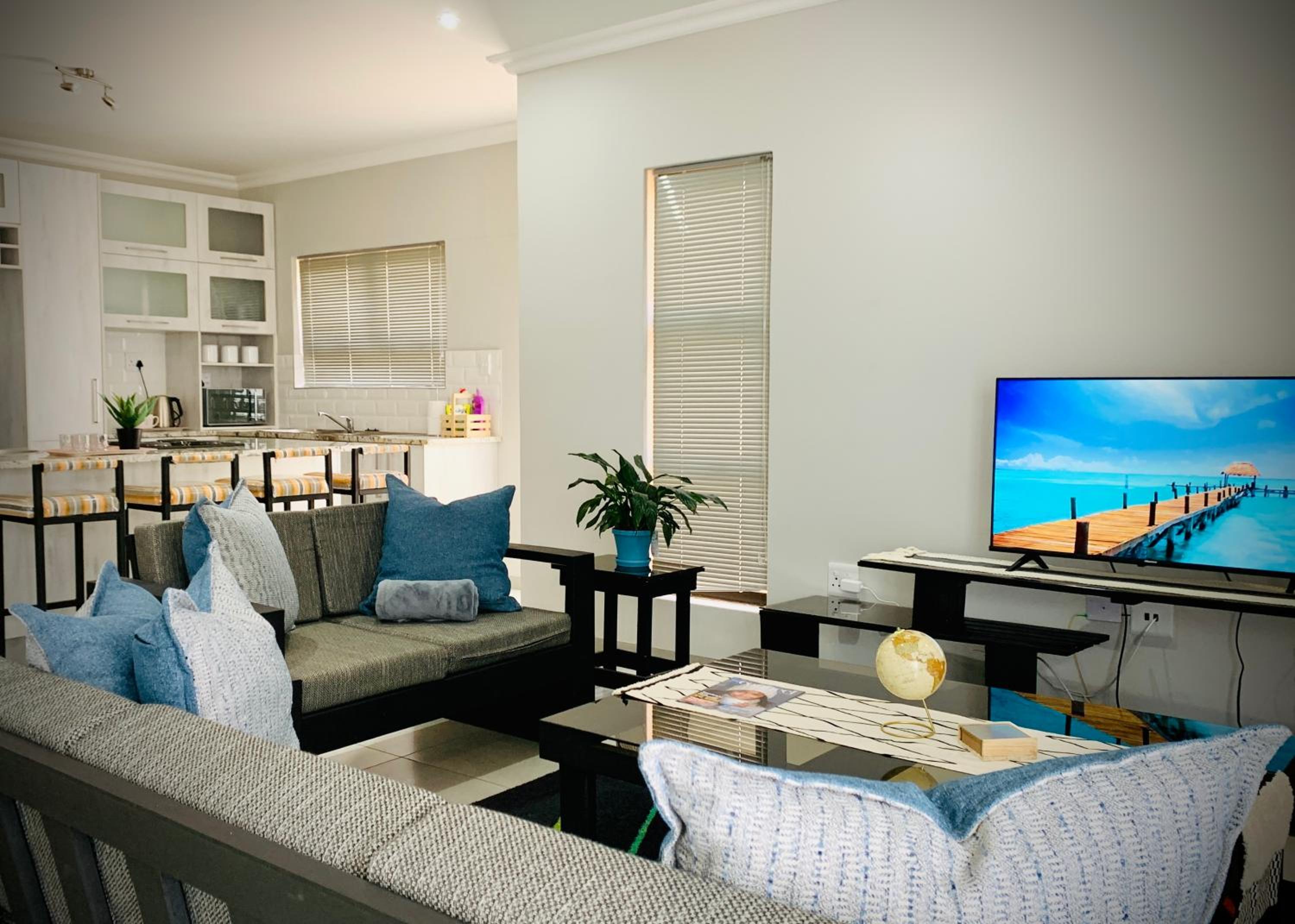 Two-Bedroom Standard Apartment photo 2