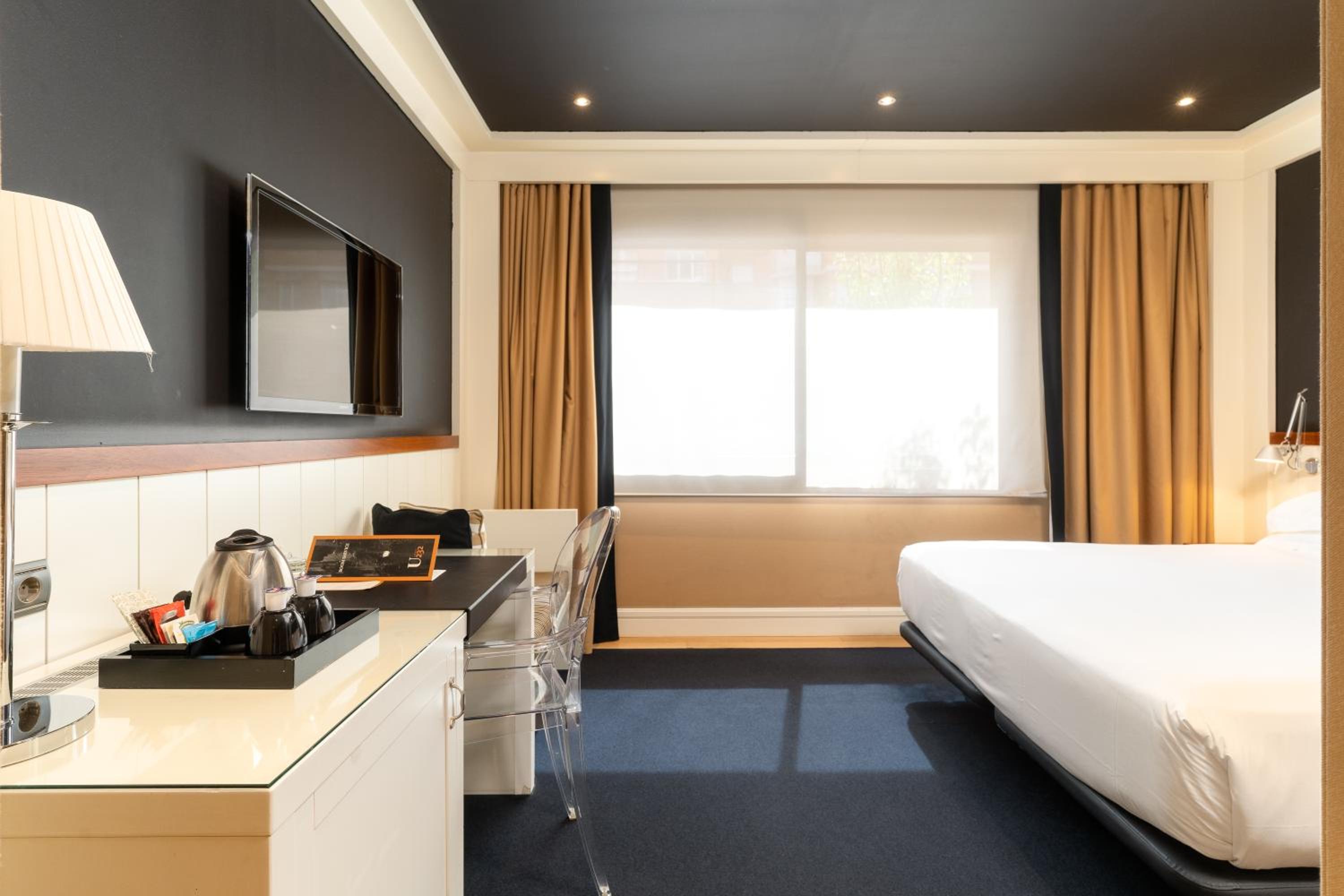 Interior Economy Double or Twin Room photo 3