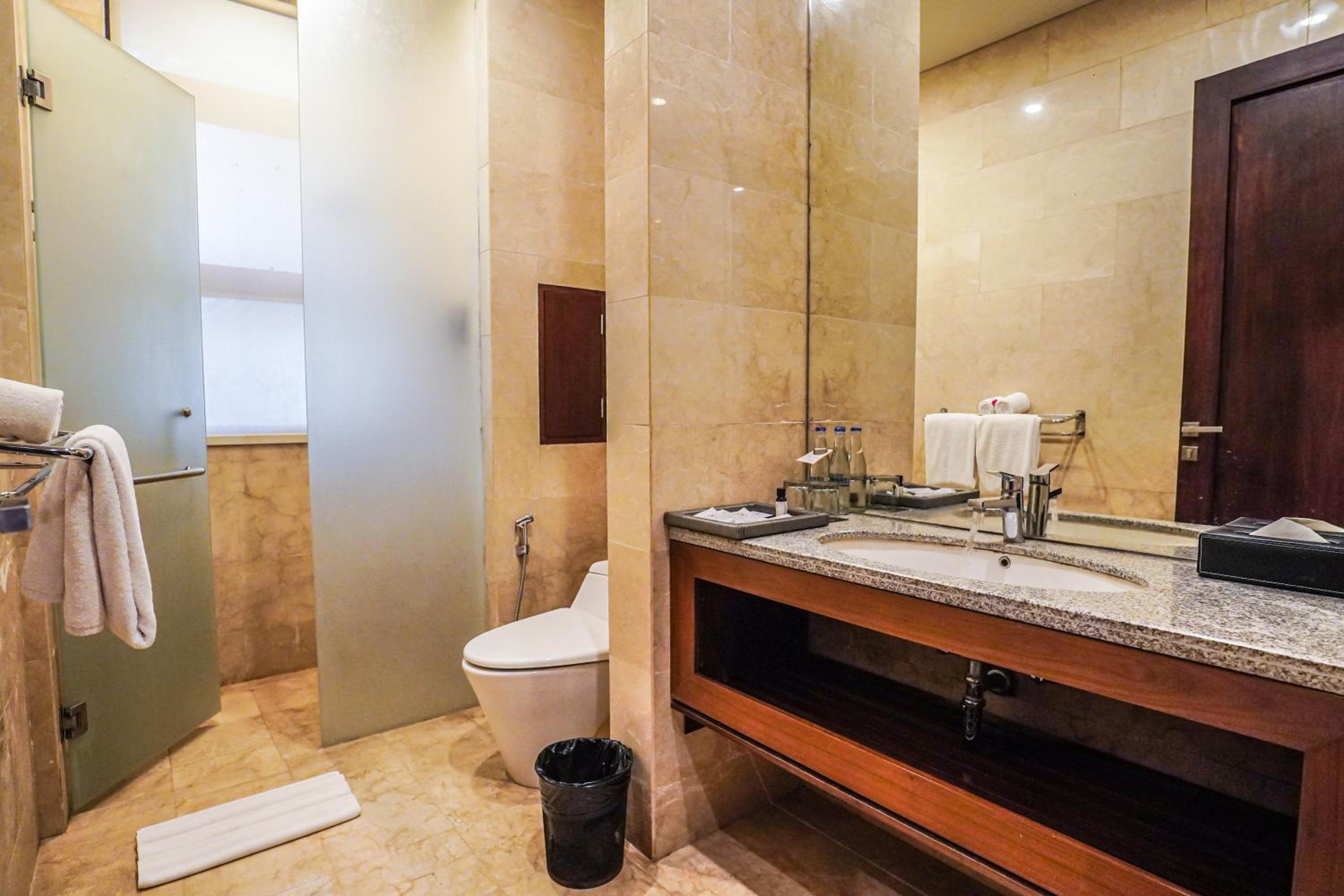 One-Bedroom Villa - Photo 3