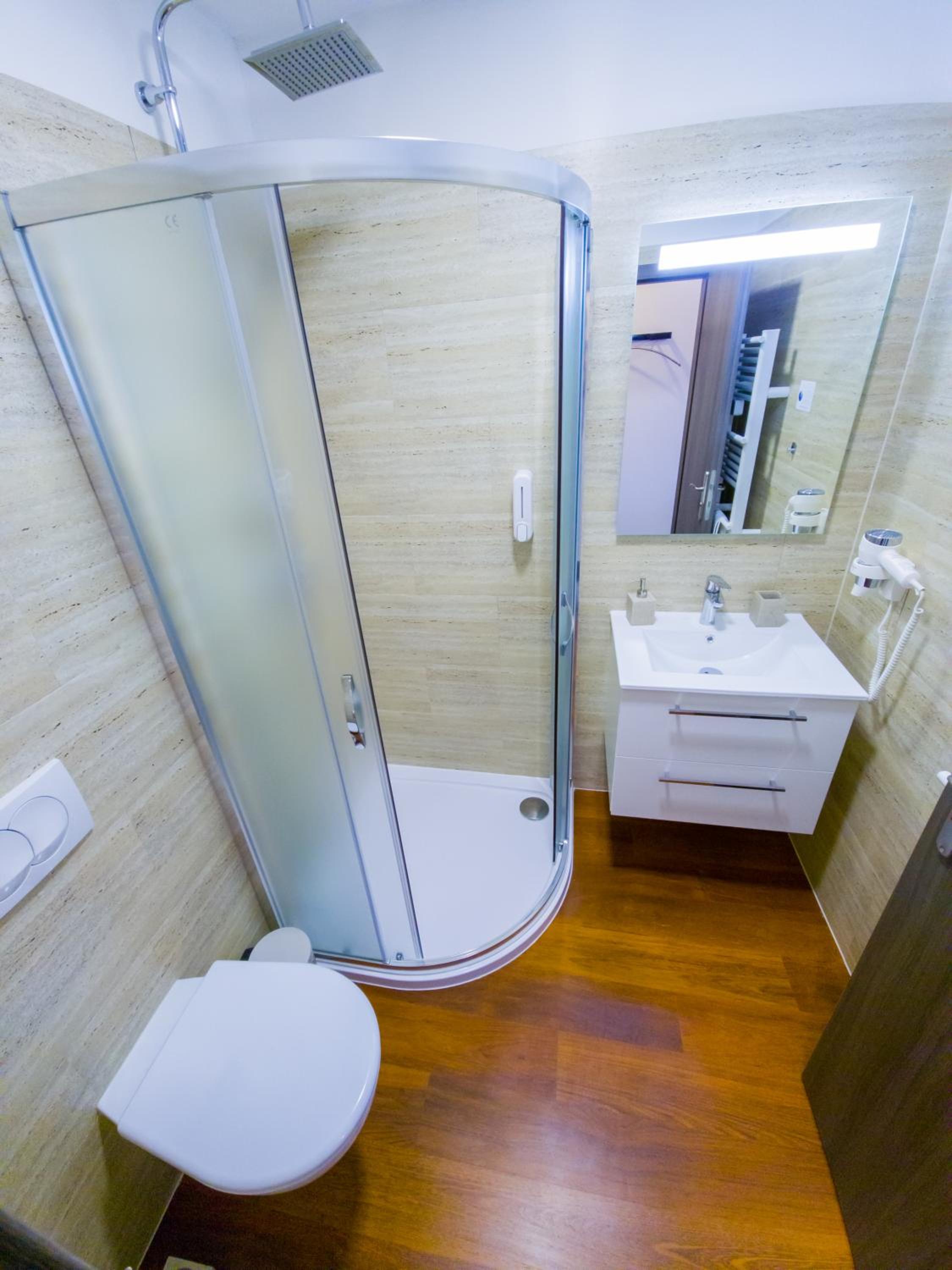 Standard Double Room - Photo 4
