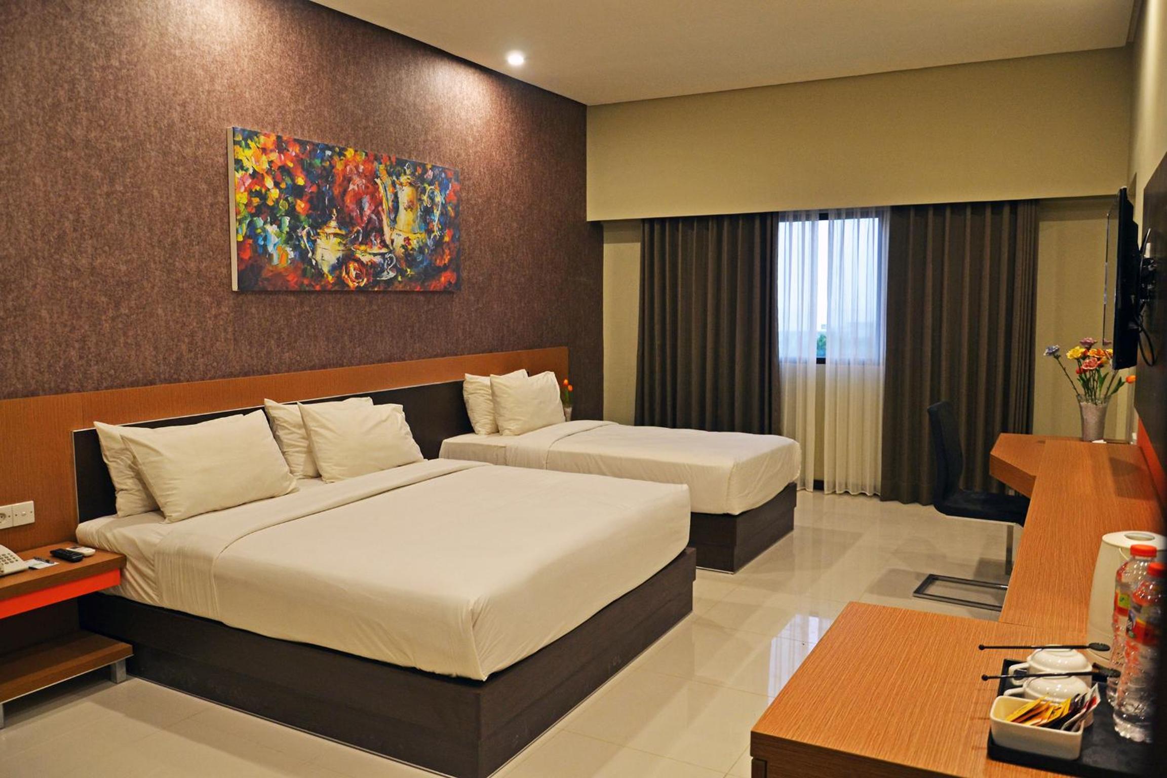 Deluxe Family Room