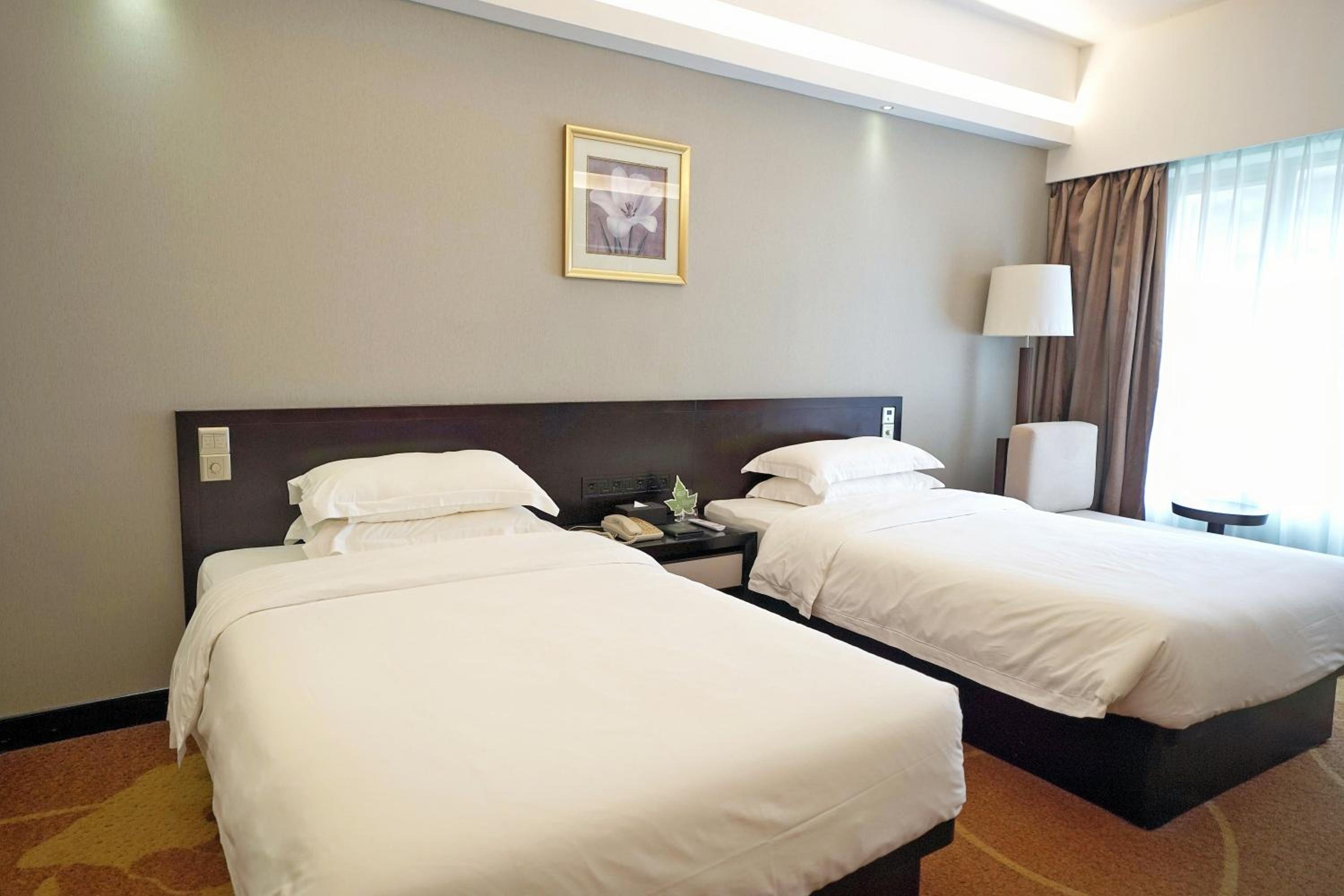Superior Twin Room - Photo 3