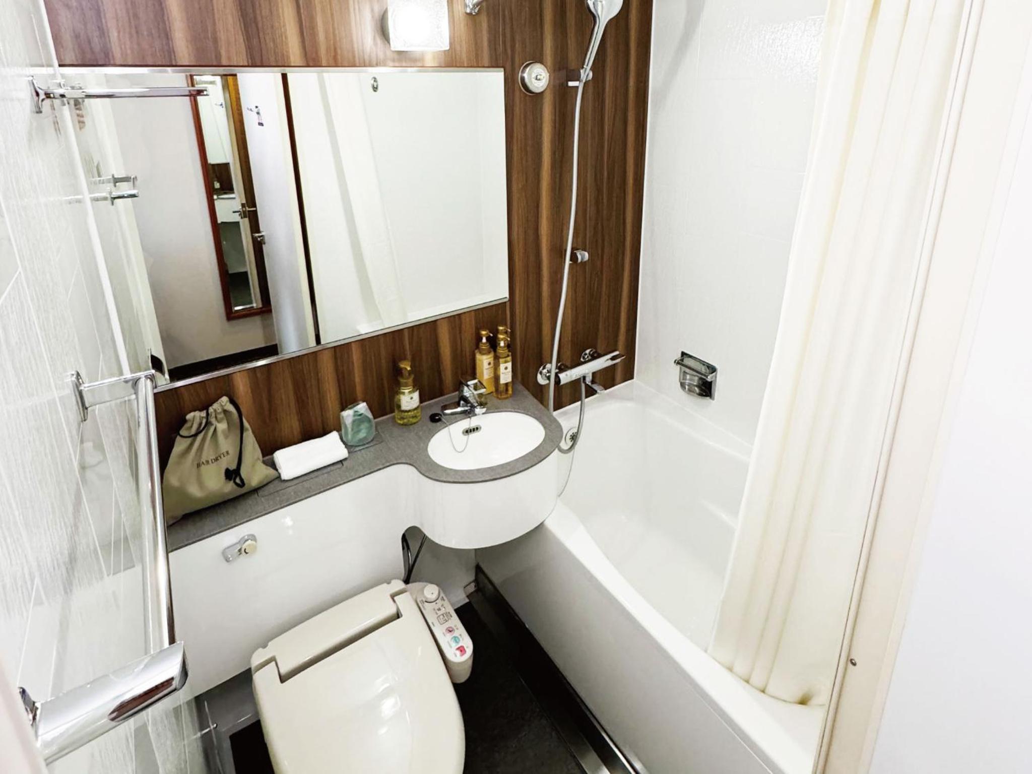 Double Room - Non-Smoking  photo 3