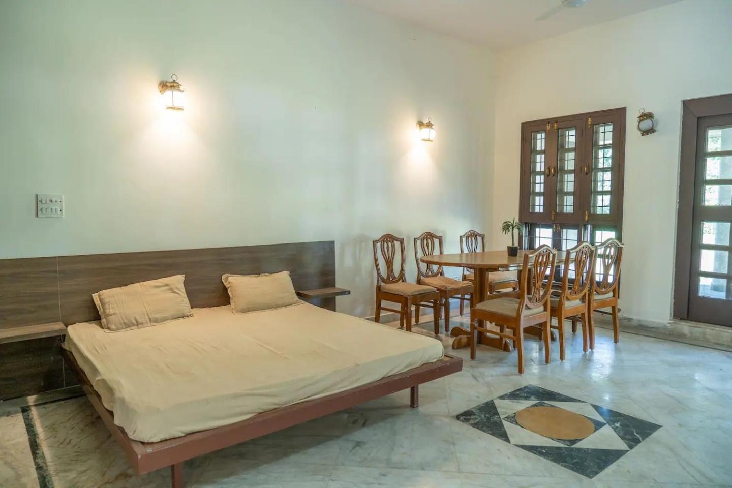 Villa photo 1