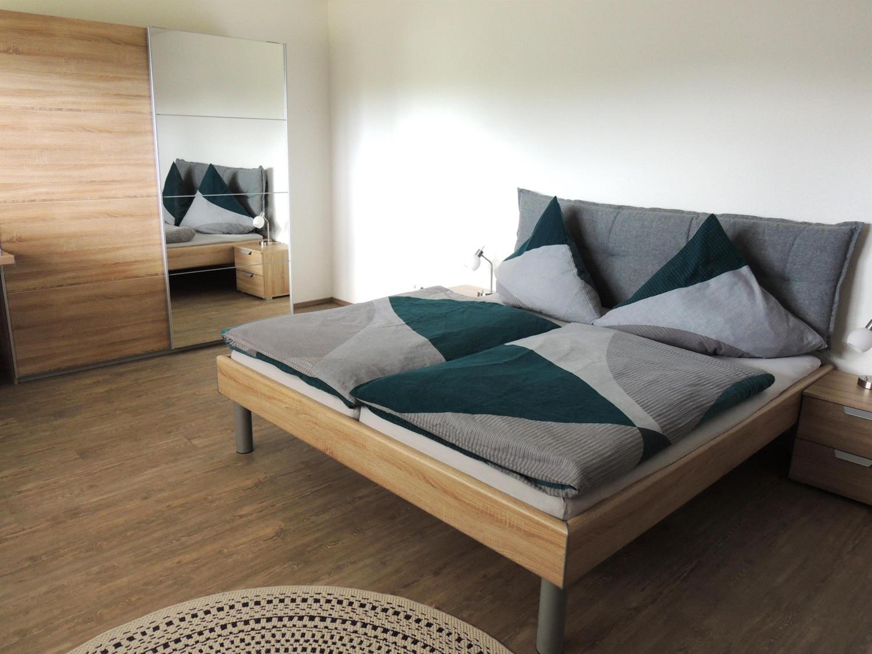 One-Bedroom Apartment with Bath photo 2