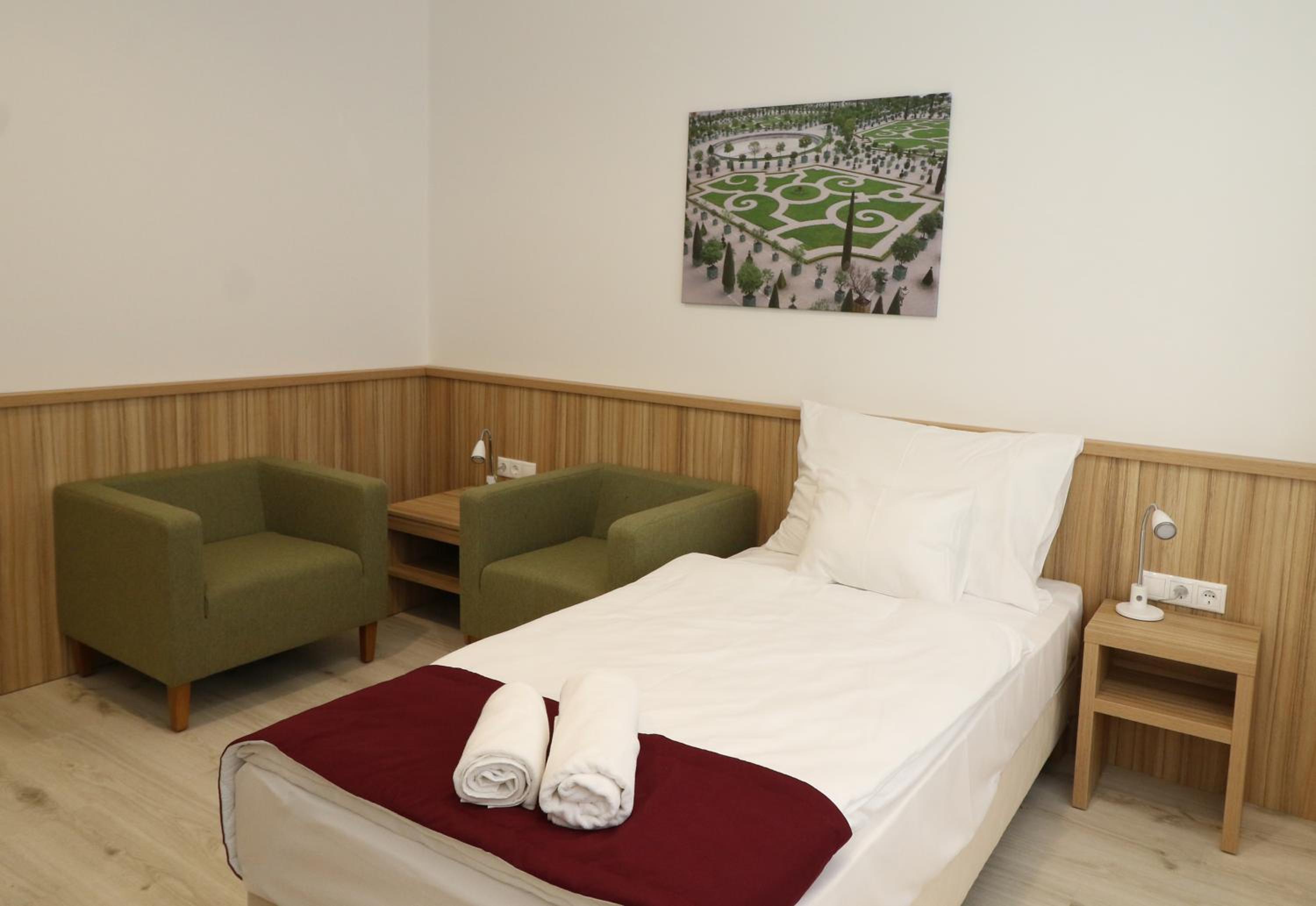 Single Room with Private Bathroom