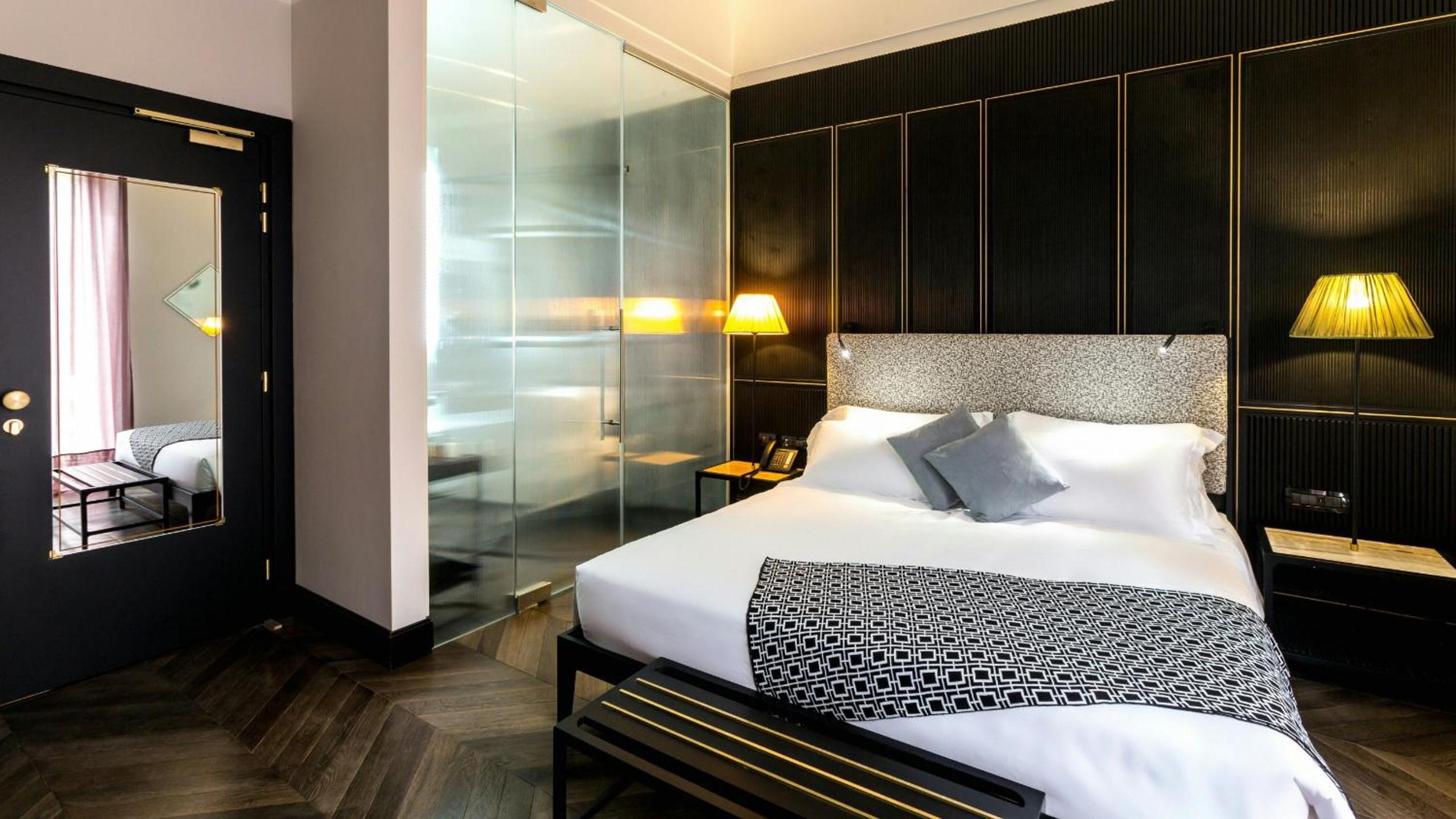 Deluxe Double Room photo 3