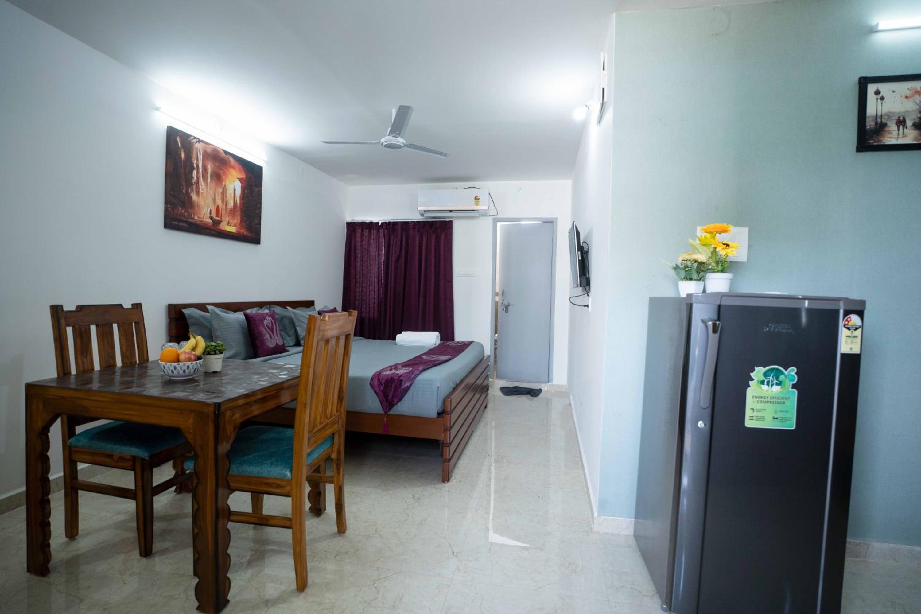 One-Bedroom Apartment - Photo 8