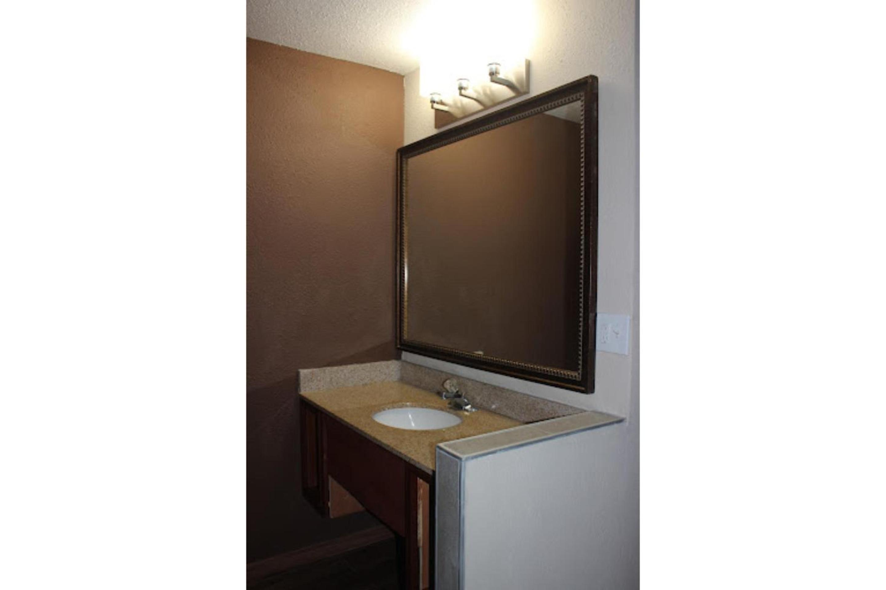 Queen Room Non Smoking - Photo 2