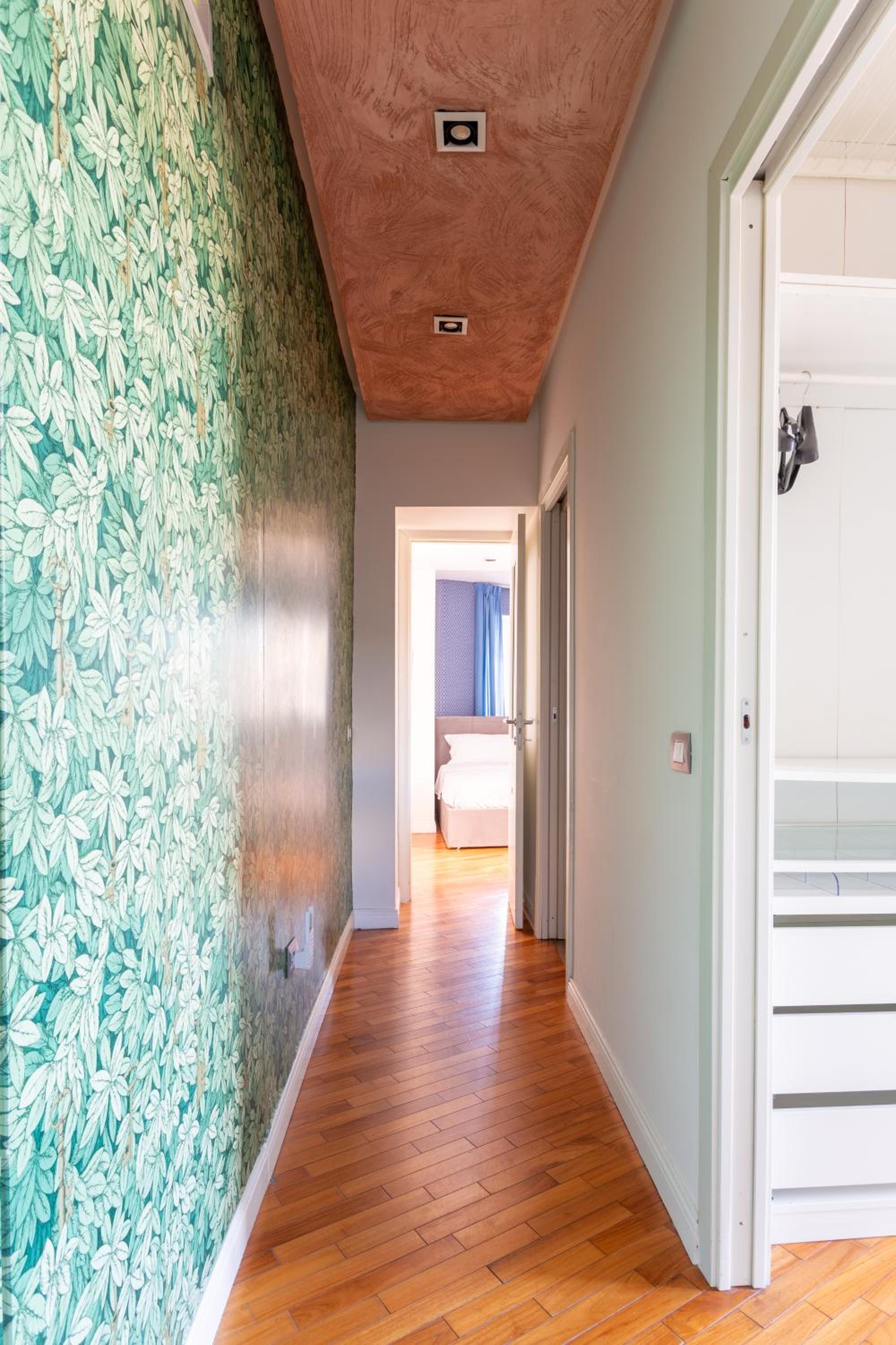 Two-Bedroom Apartment with Terrace and Sea View