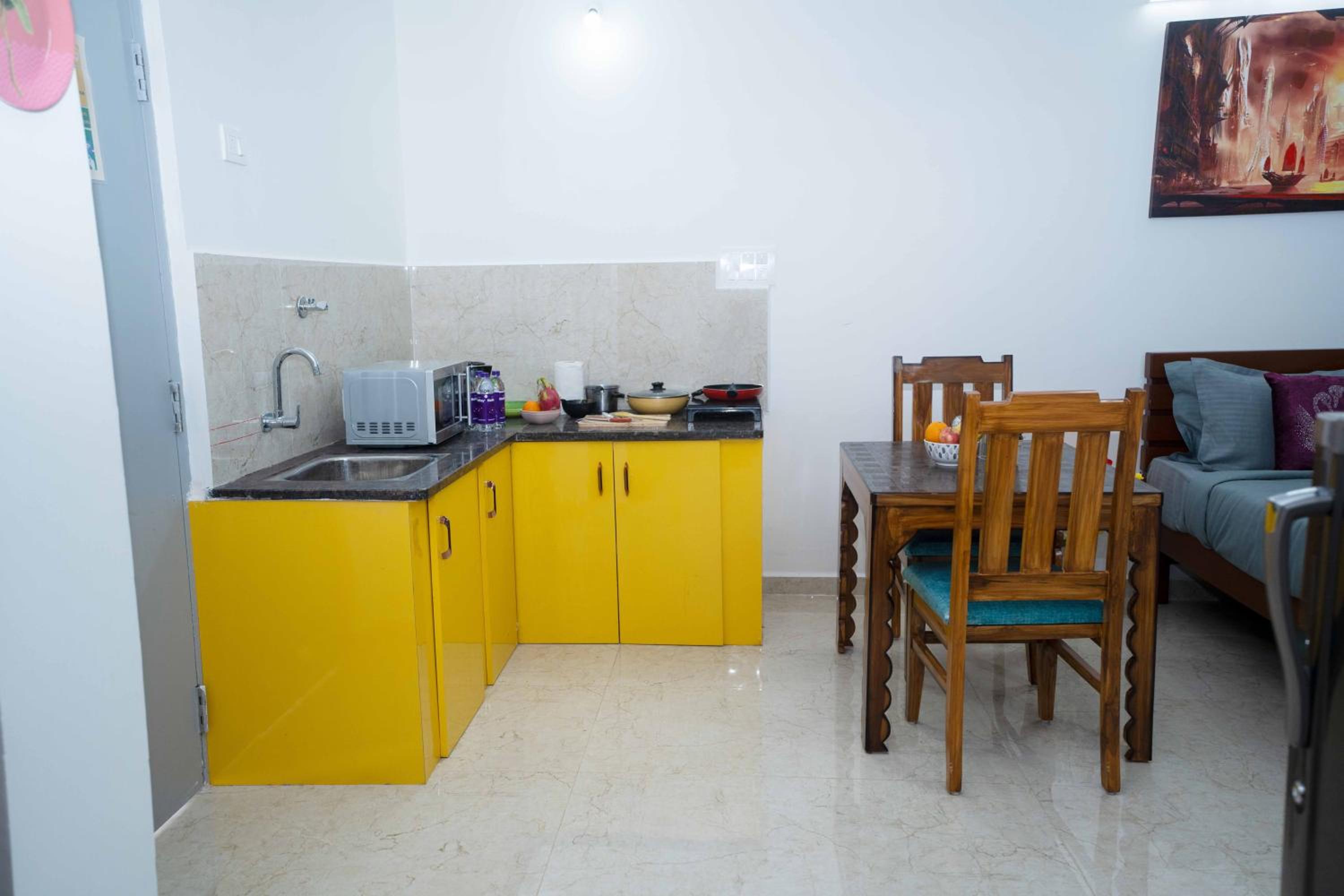 One-Bedroom Apartment - Photo 25