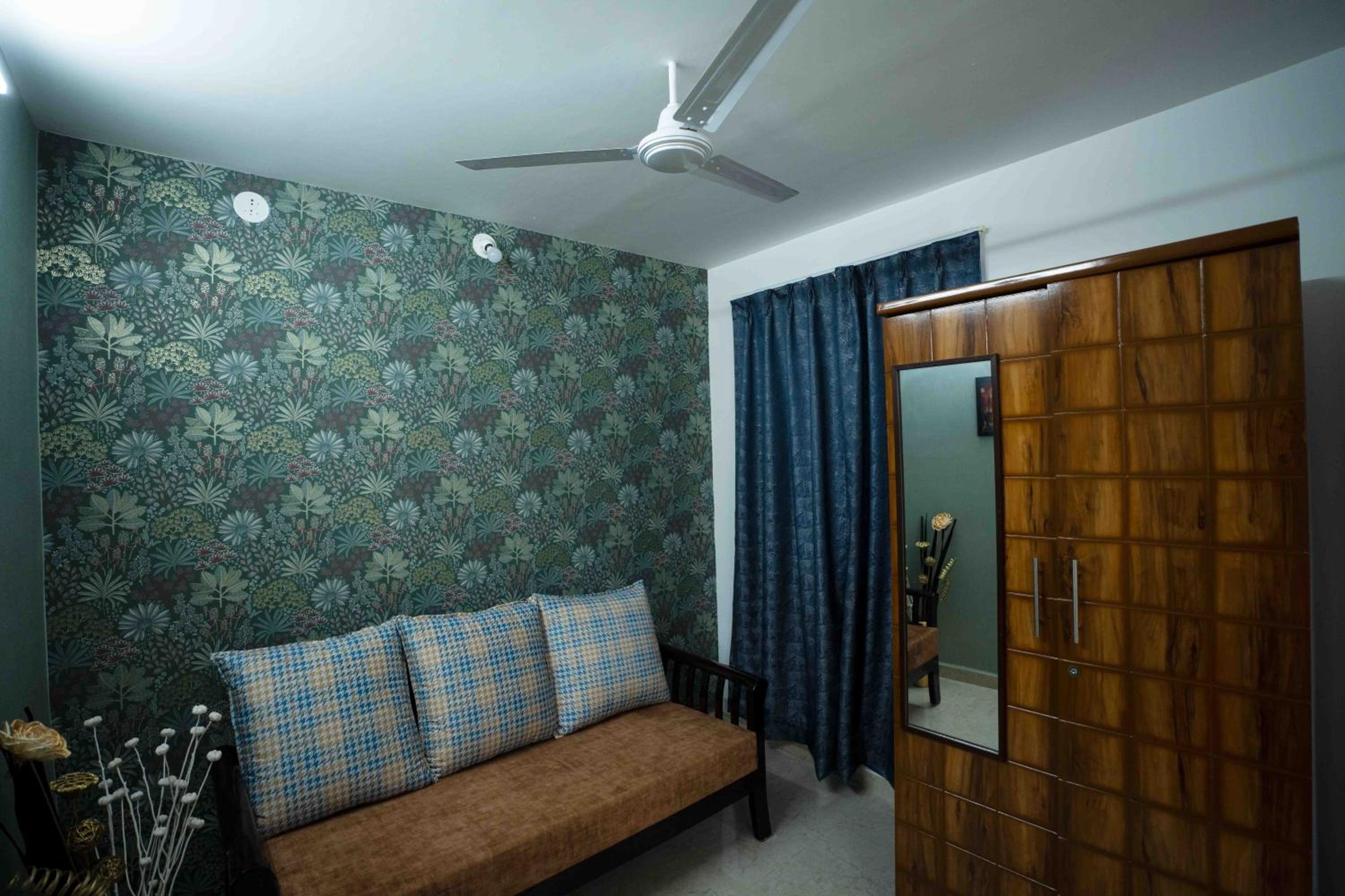 One-Bedroom Apartment - Photo 12