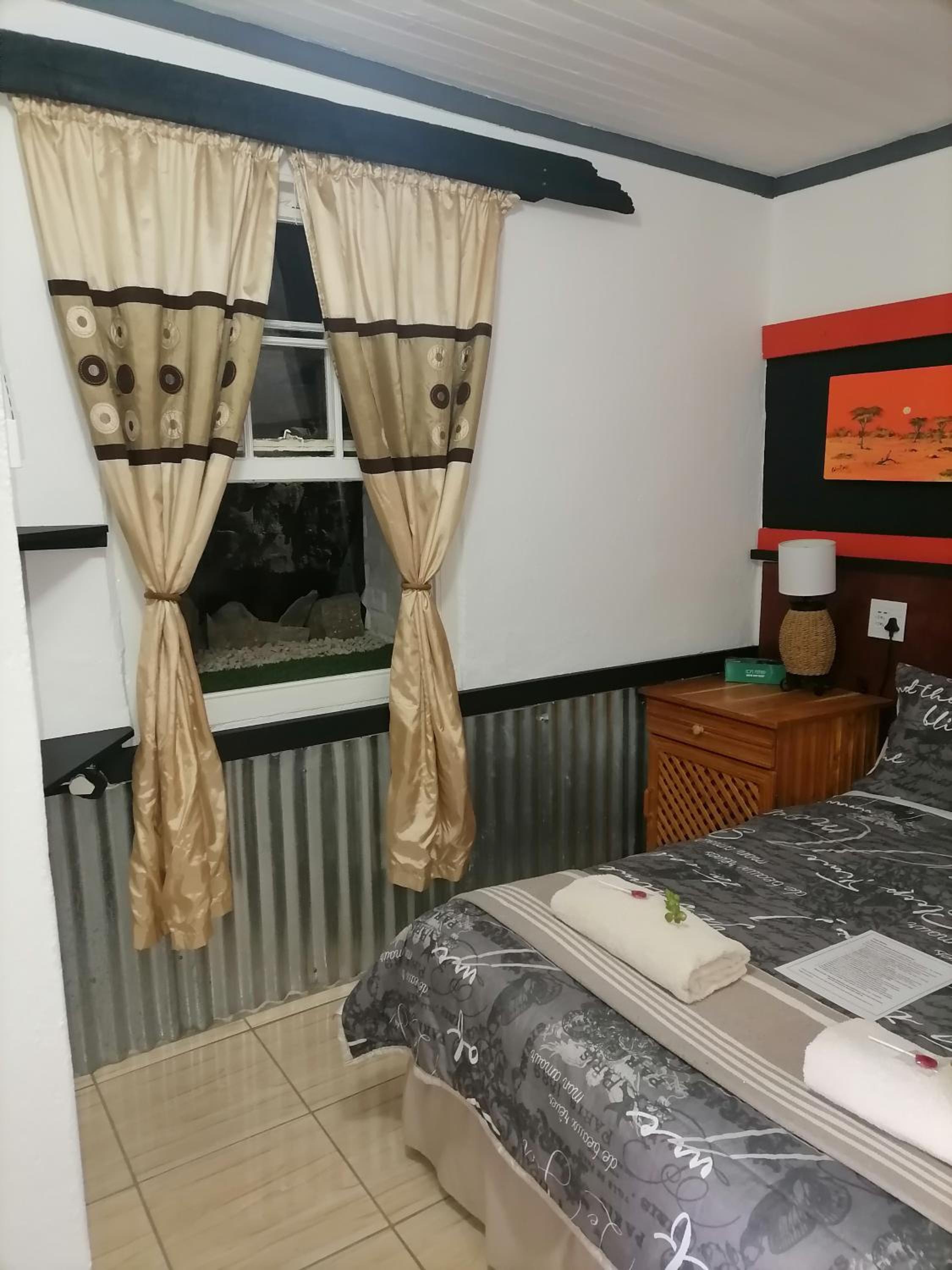 Double Room - Photo 10
