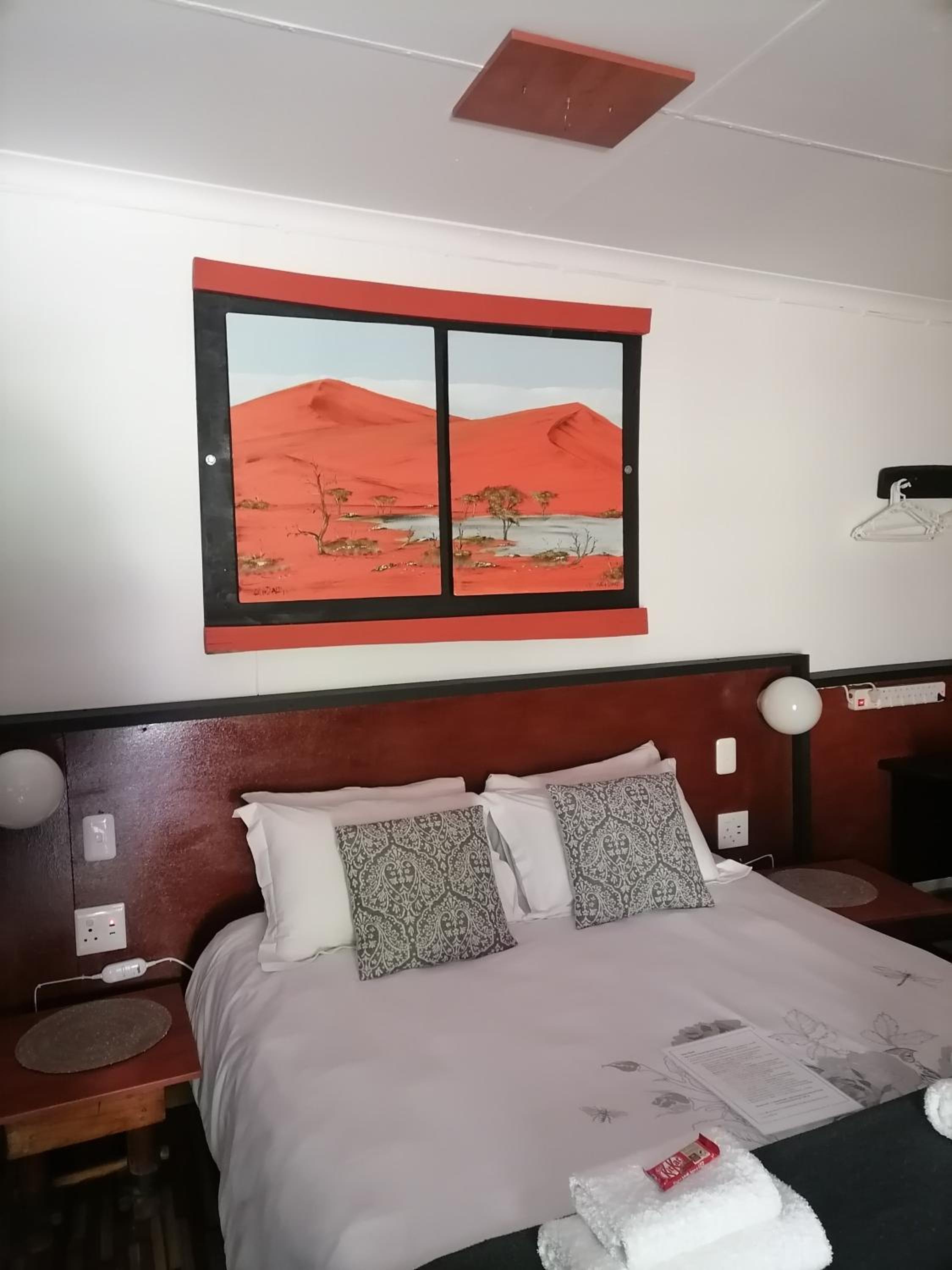 Deluxe Double Room - Photo 20