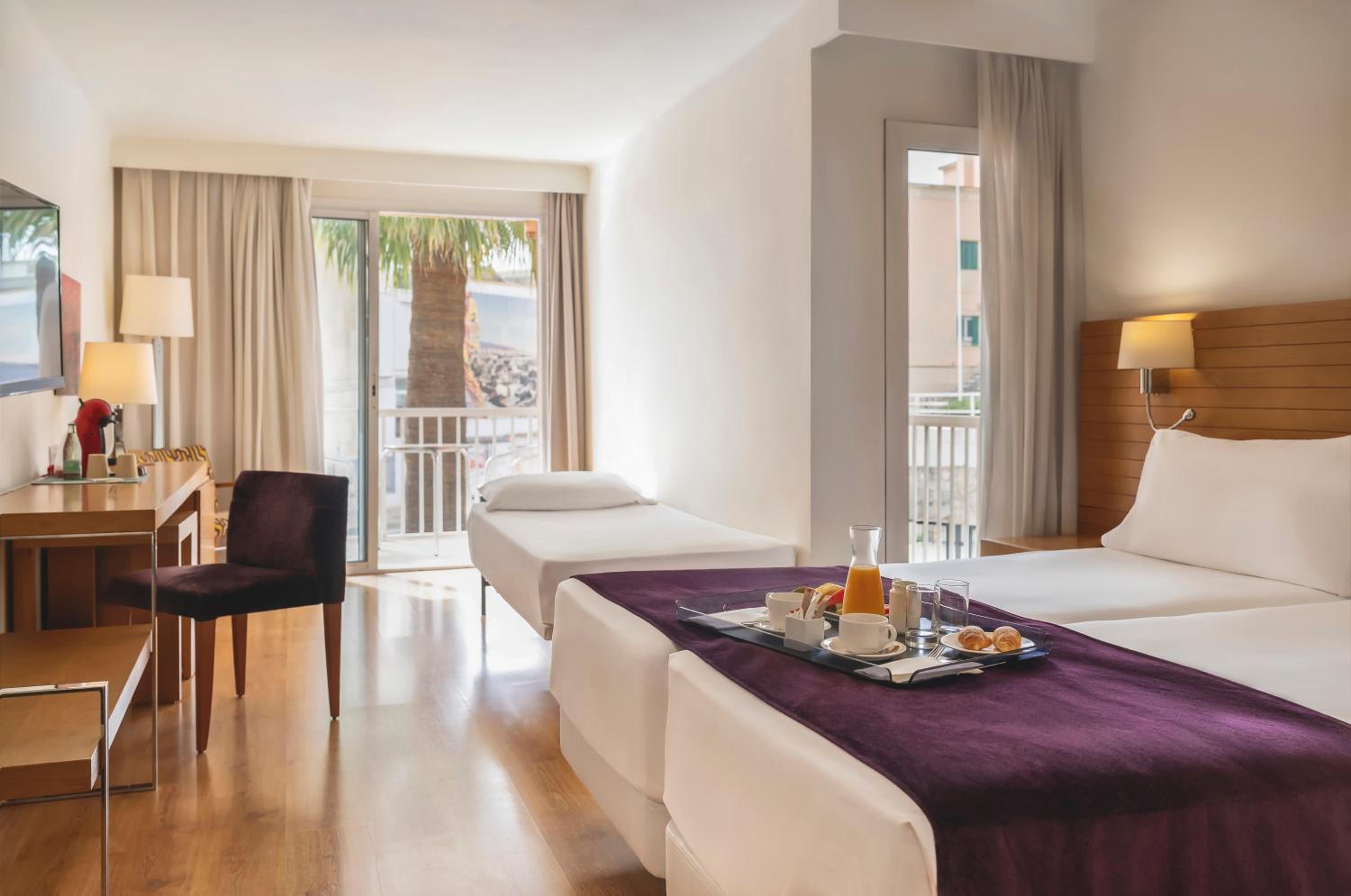 Comfort Triple Room
