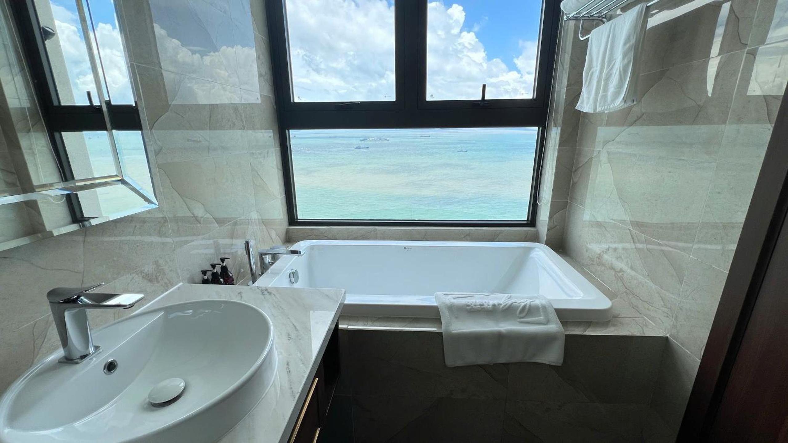 Apartment with Sea View photo 3