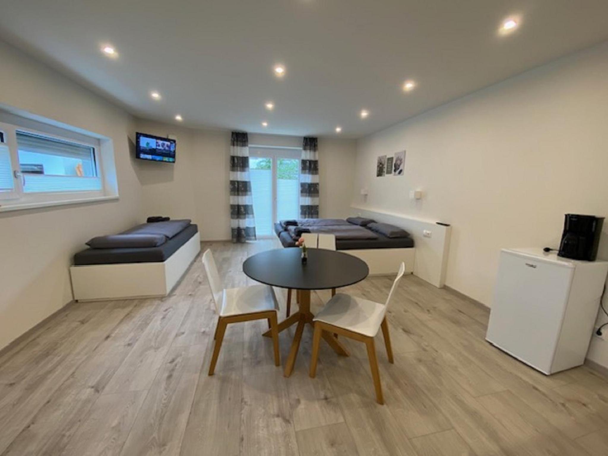 Apartment photo 2