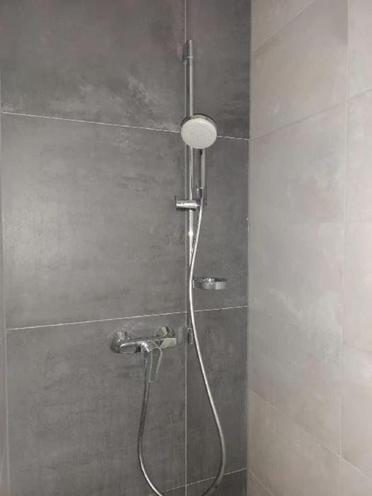 Quadruple Room - Disability Access photo 3
