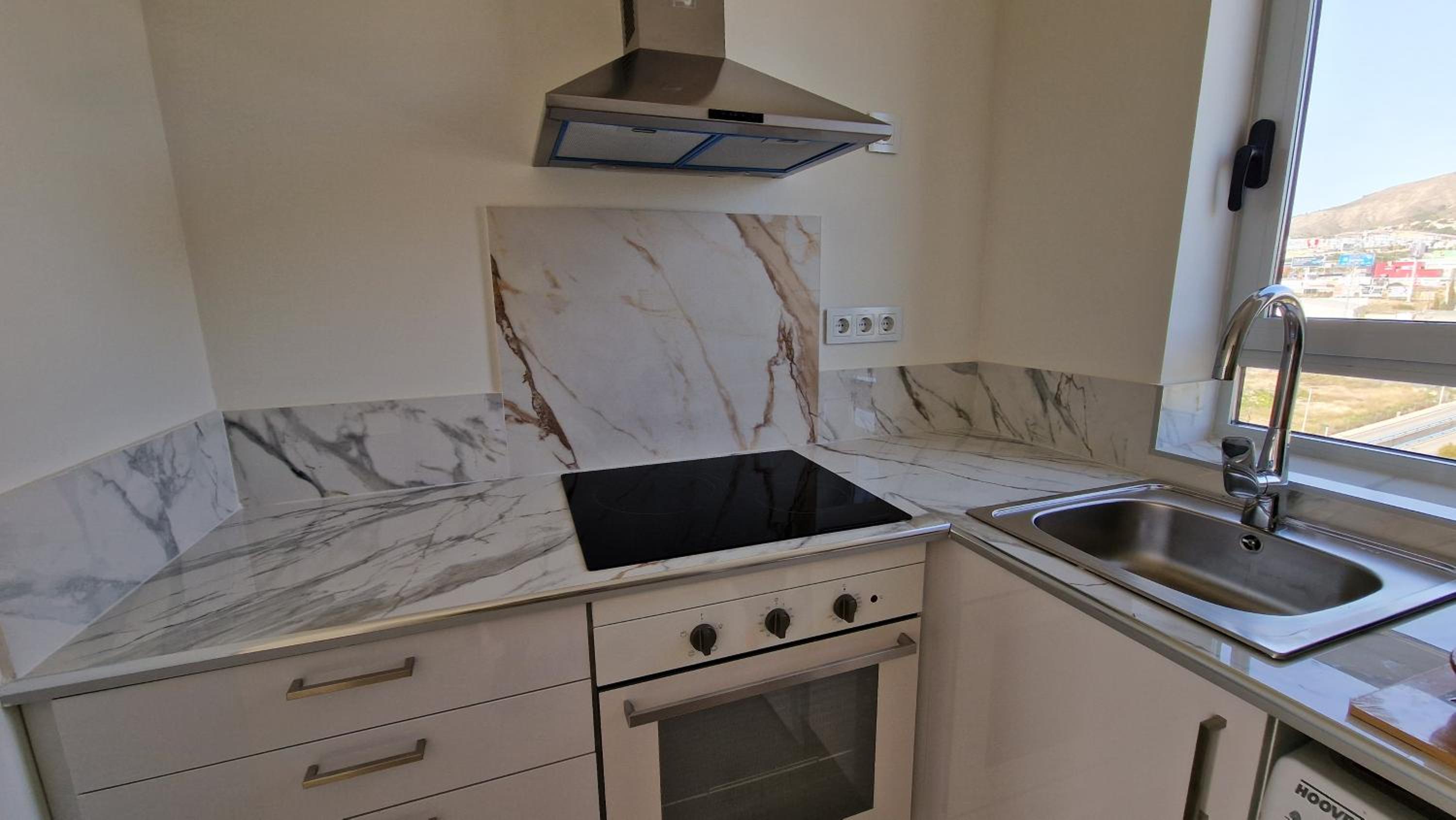 Apartment - Split Level - Photo 6