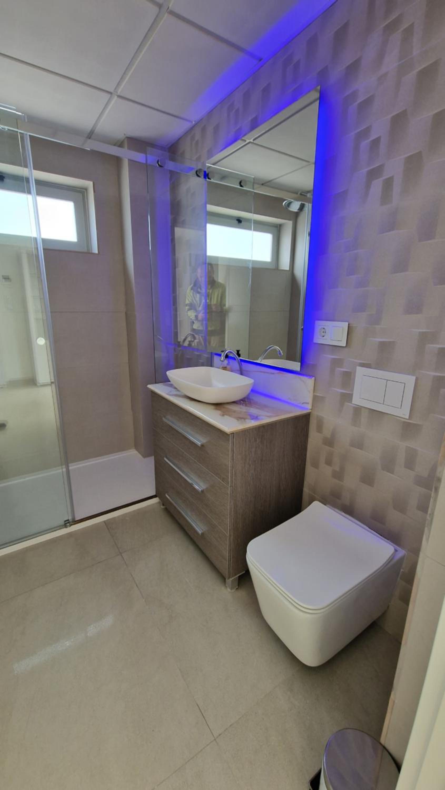 Apartment - Split Level - Photo 8